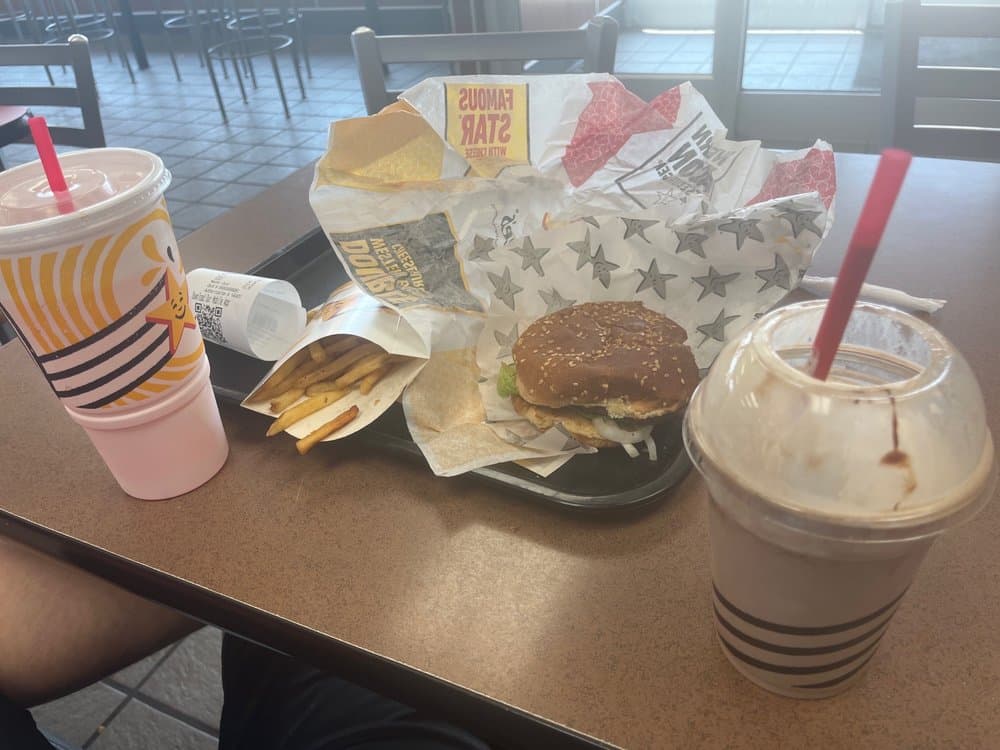 Hardee's — photo 1