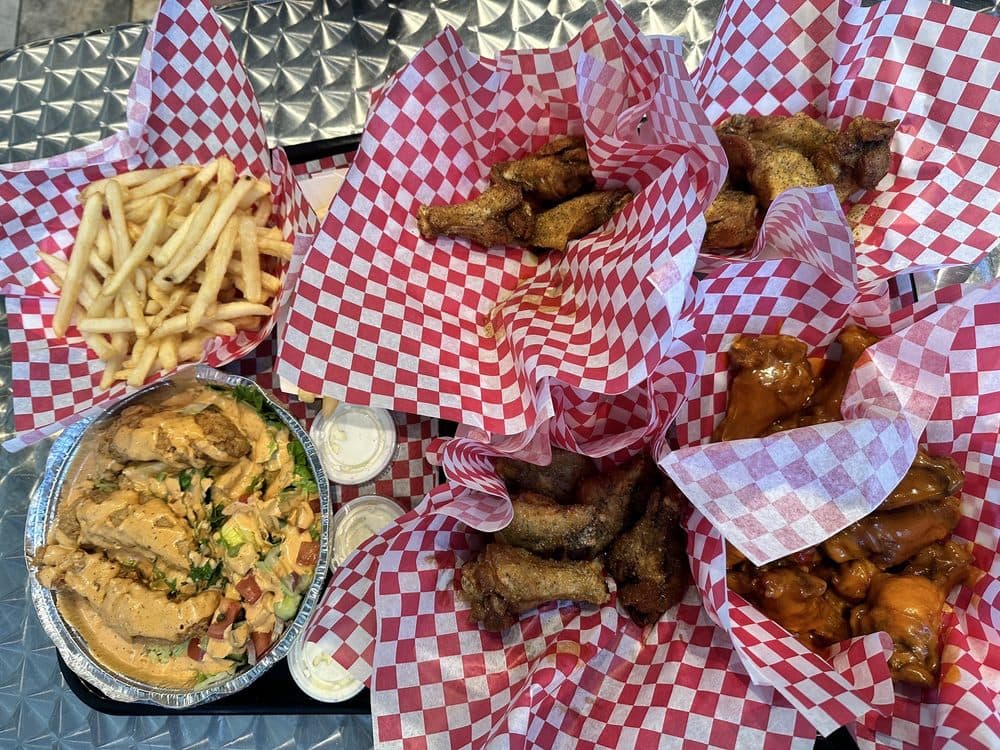 Halal Wings — photo 1