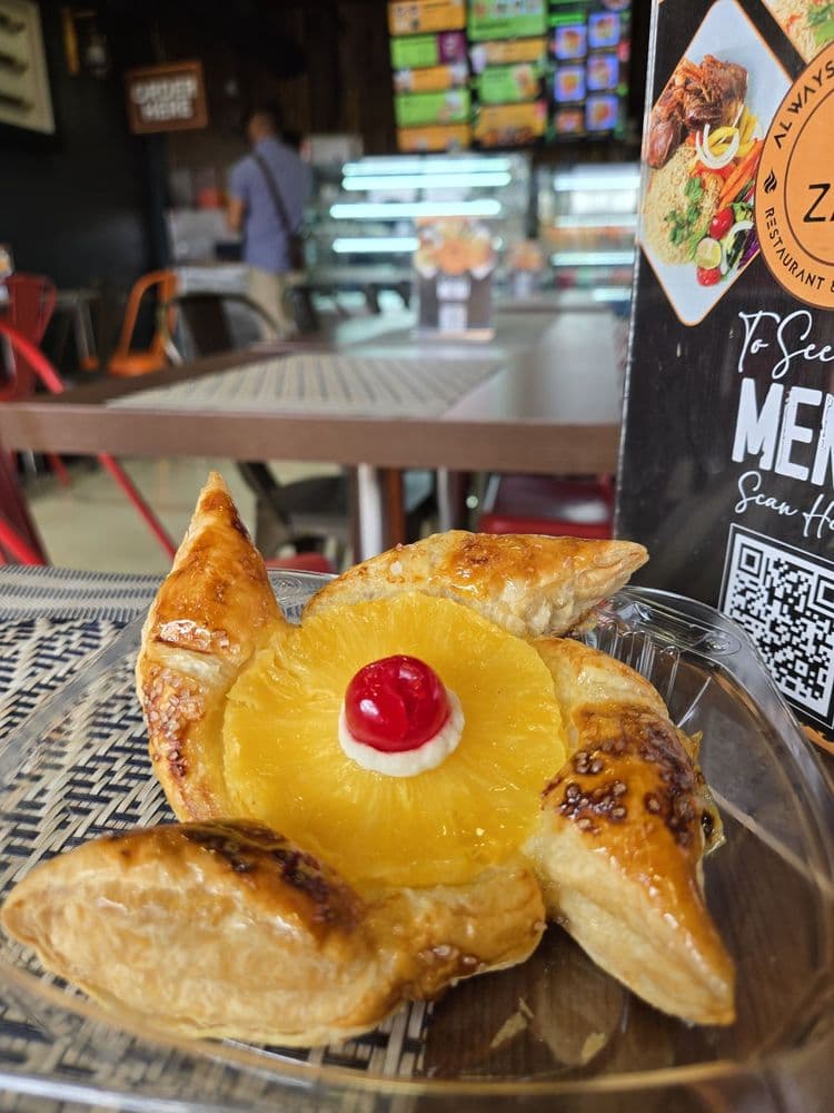 Zain Restaurant, Bakery And Deli — photo 1