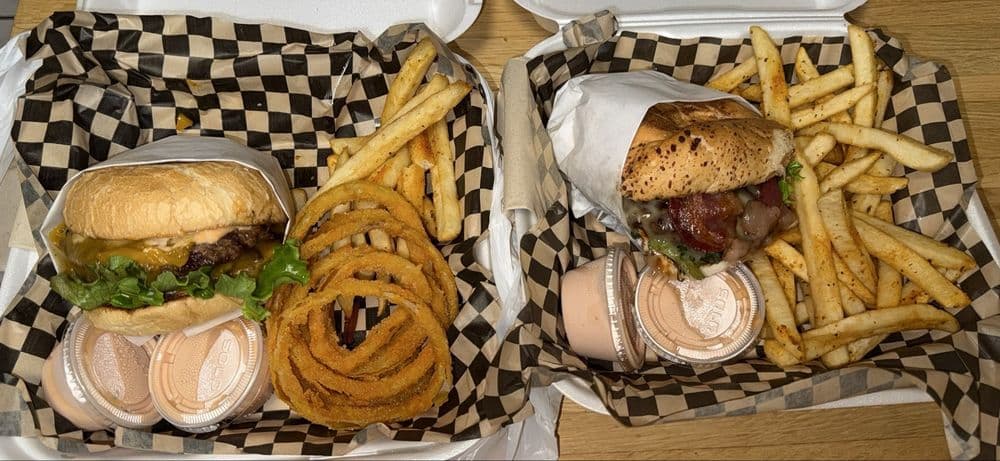 Burgers On Wheels — photo 1