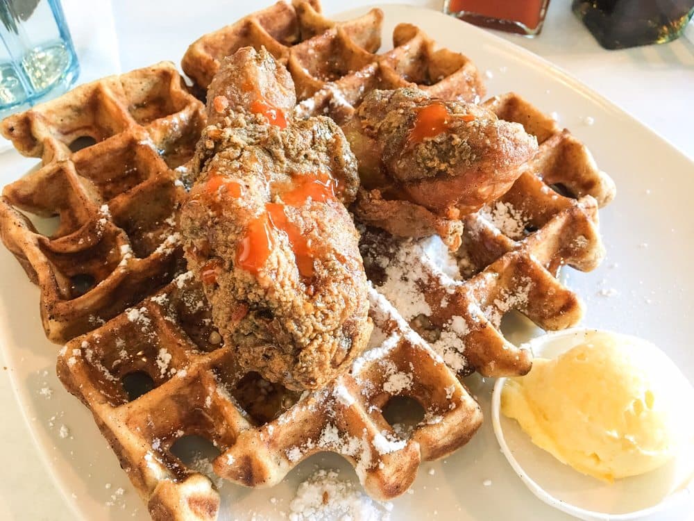 Dame's Chicken & Waffles — photo 1