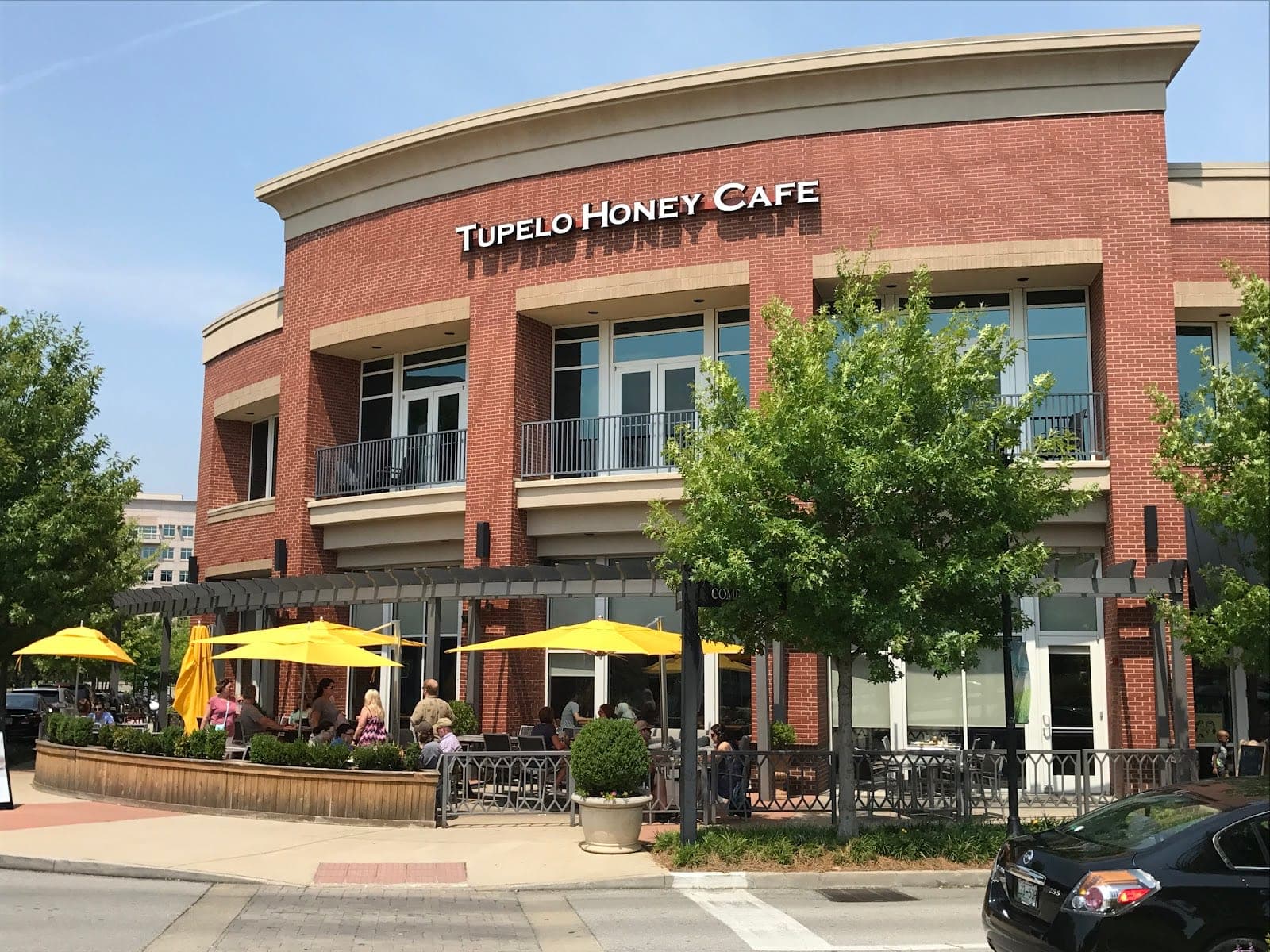 Tupelo Honey Southern Kitchen & Bar — photo 1