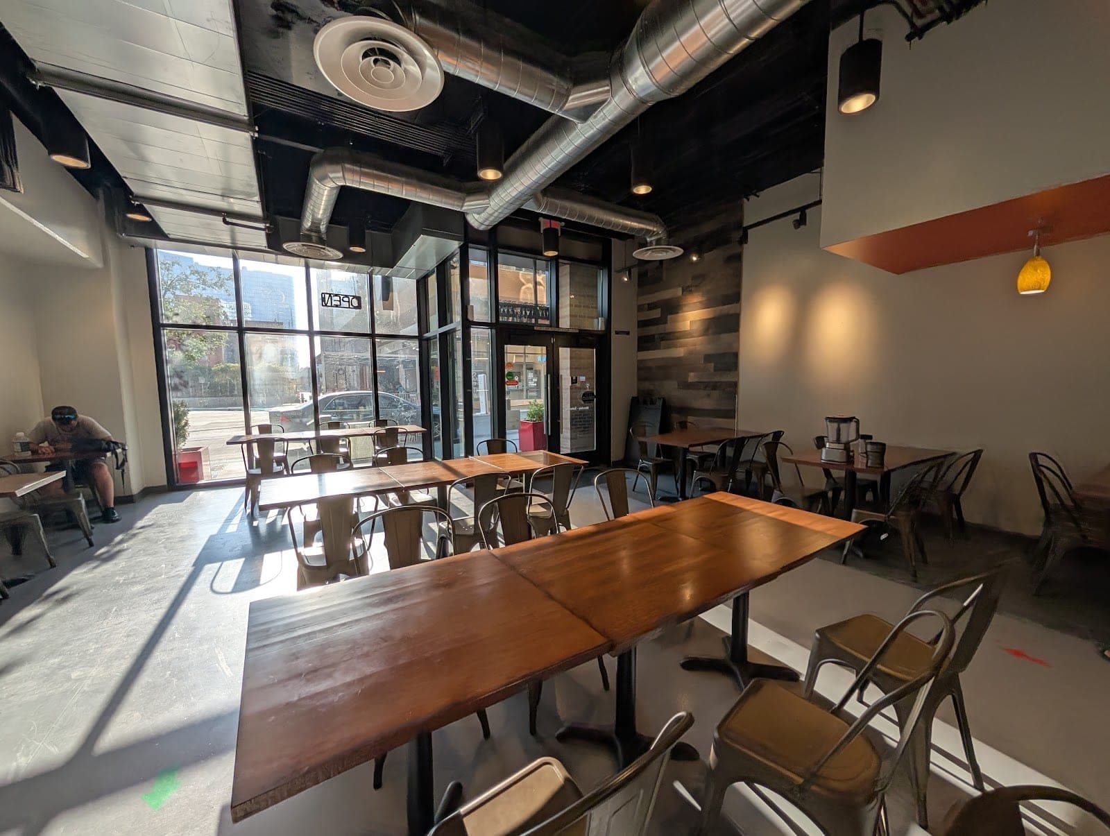 UGC Urban Gyro & Chicken — photo 4