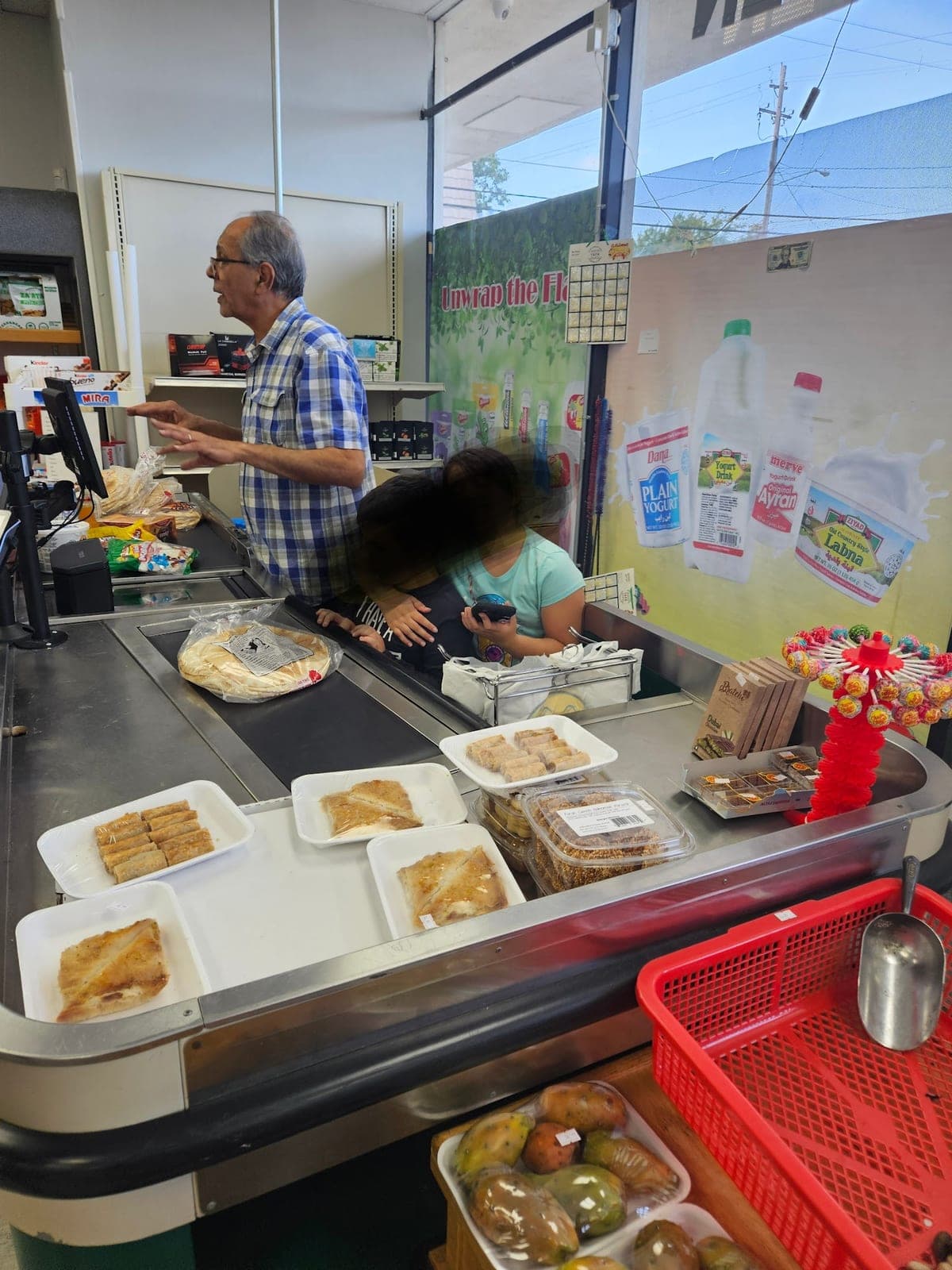 Middle East Halal Market & Bakery — photo 4