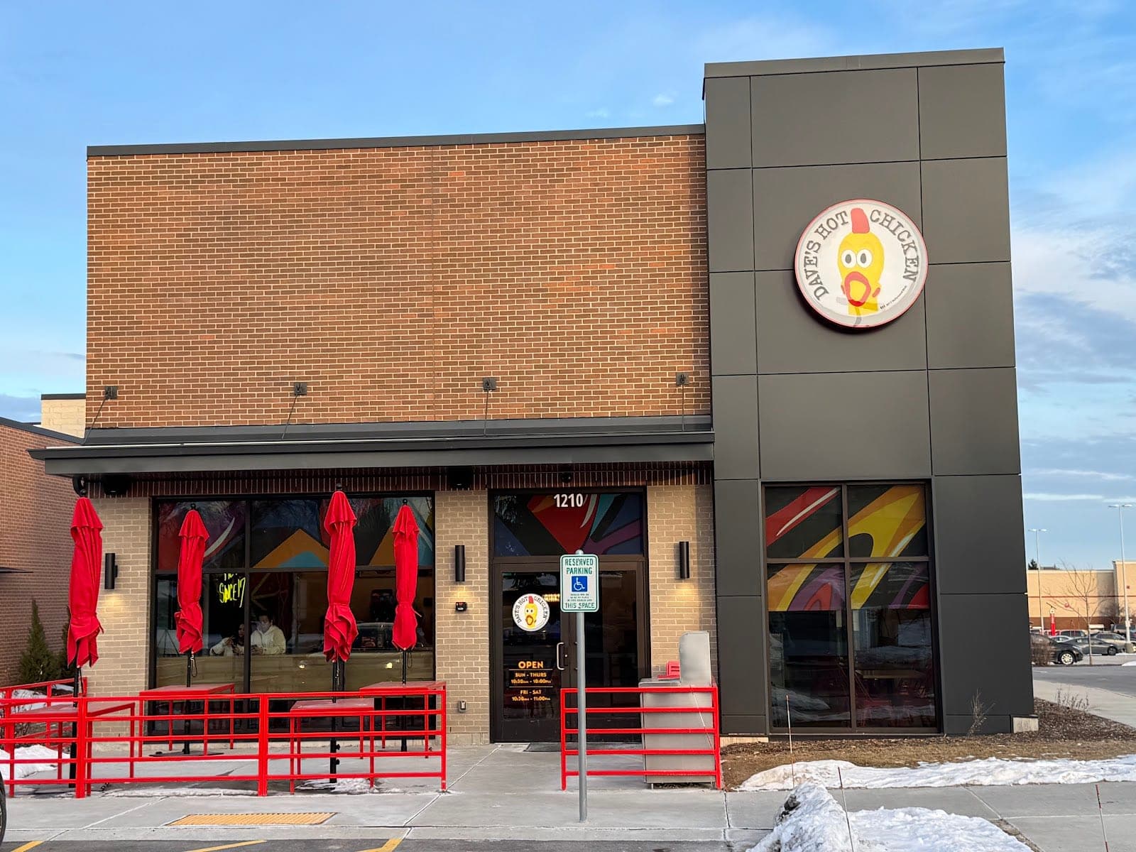 Dave's Hot Chicken — photo 1