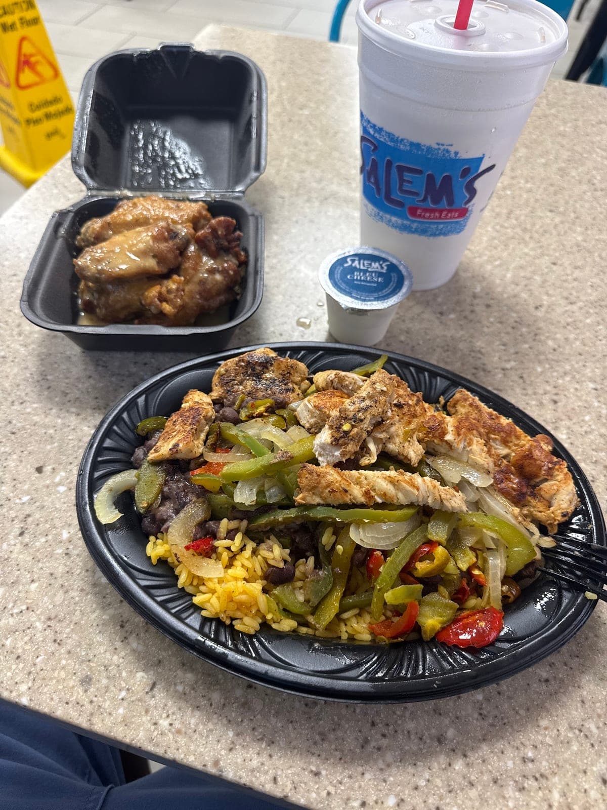 Salem's Fresh Eats — photo 4
