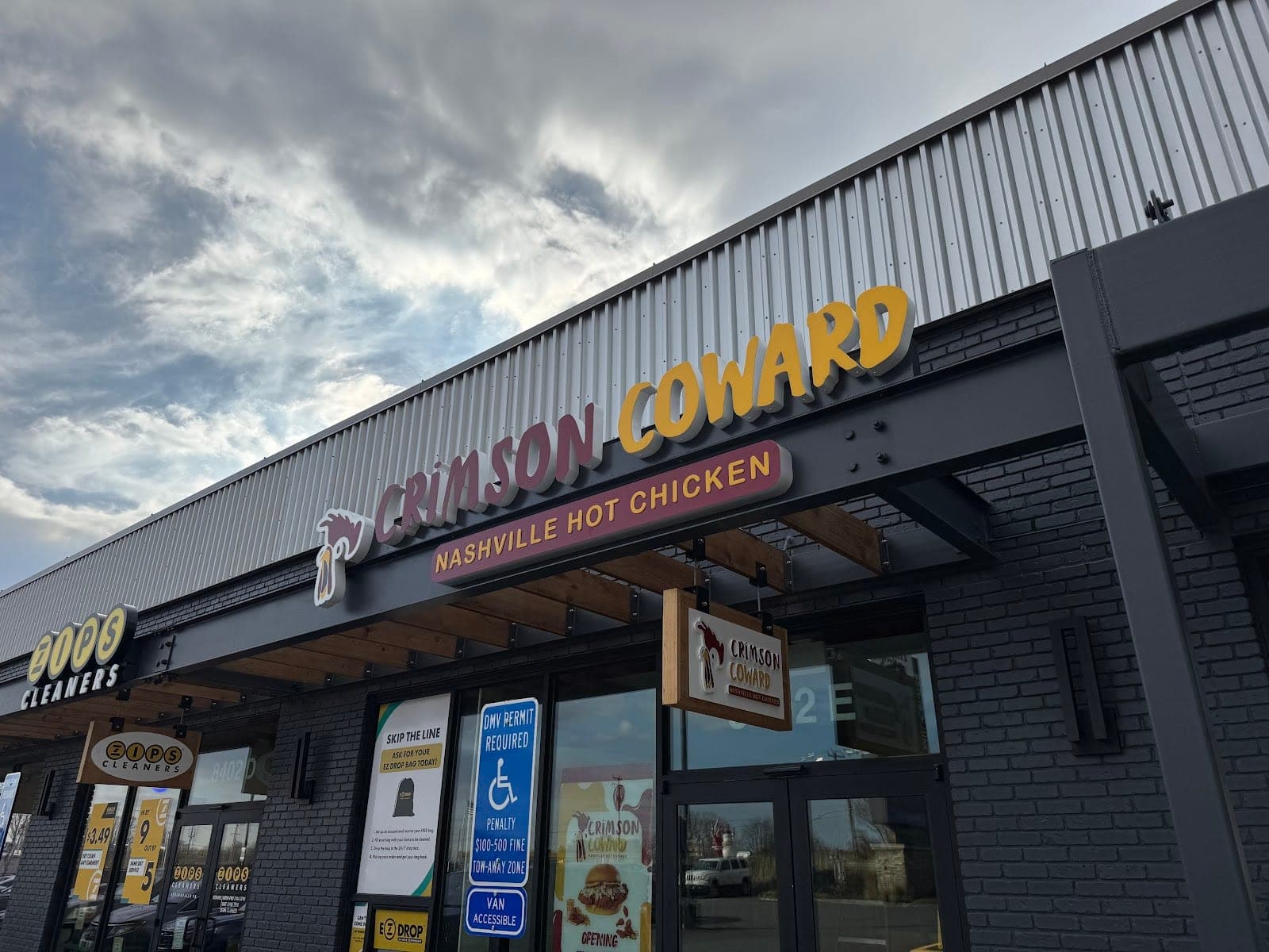Crimson Coward Nashville Hot Chicken — photo 1