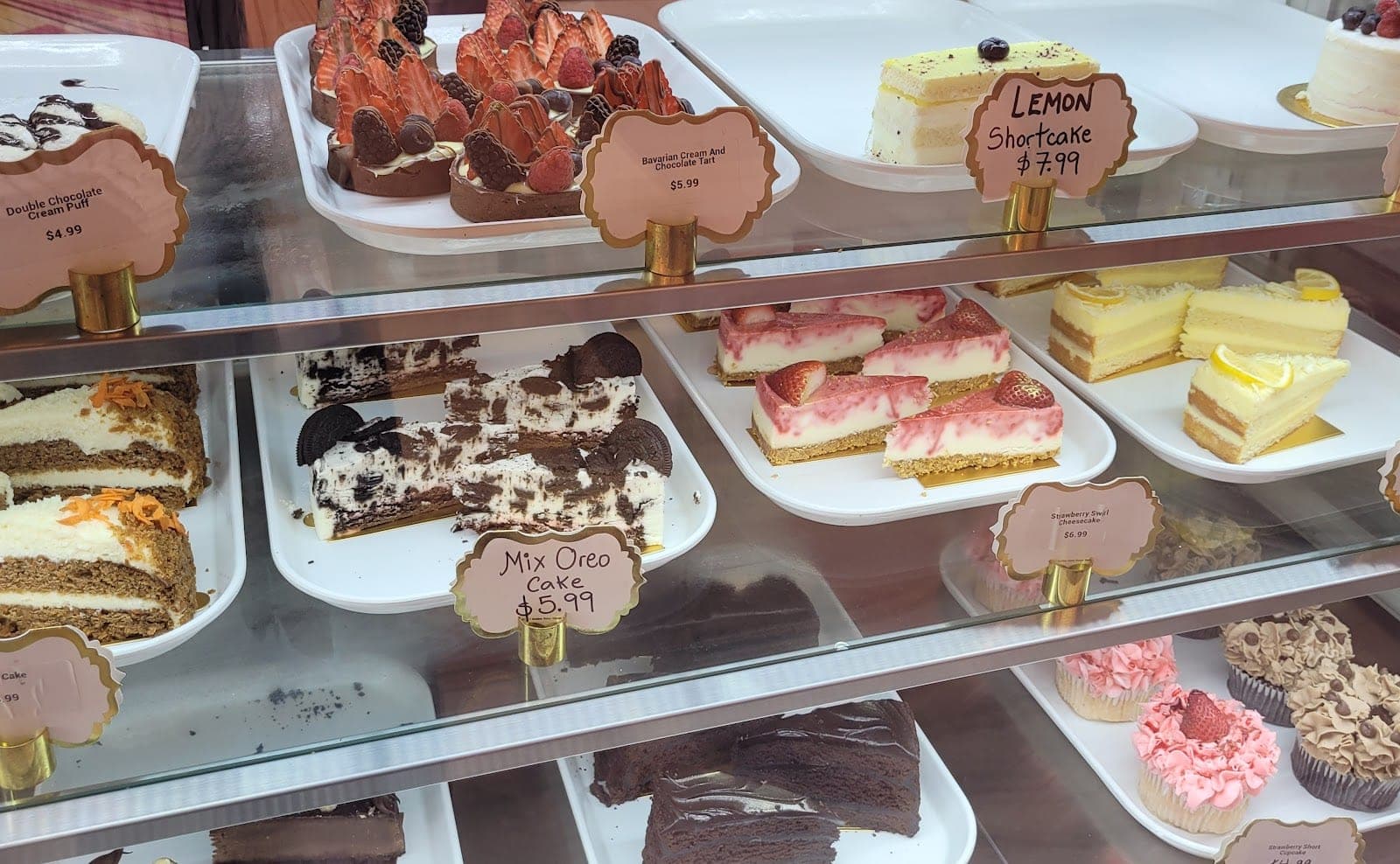 Pink Sweets Cafe — photo 3