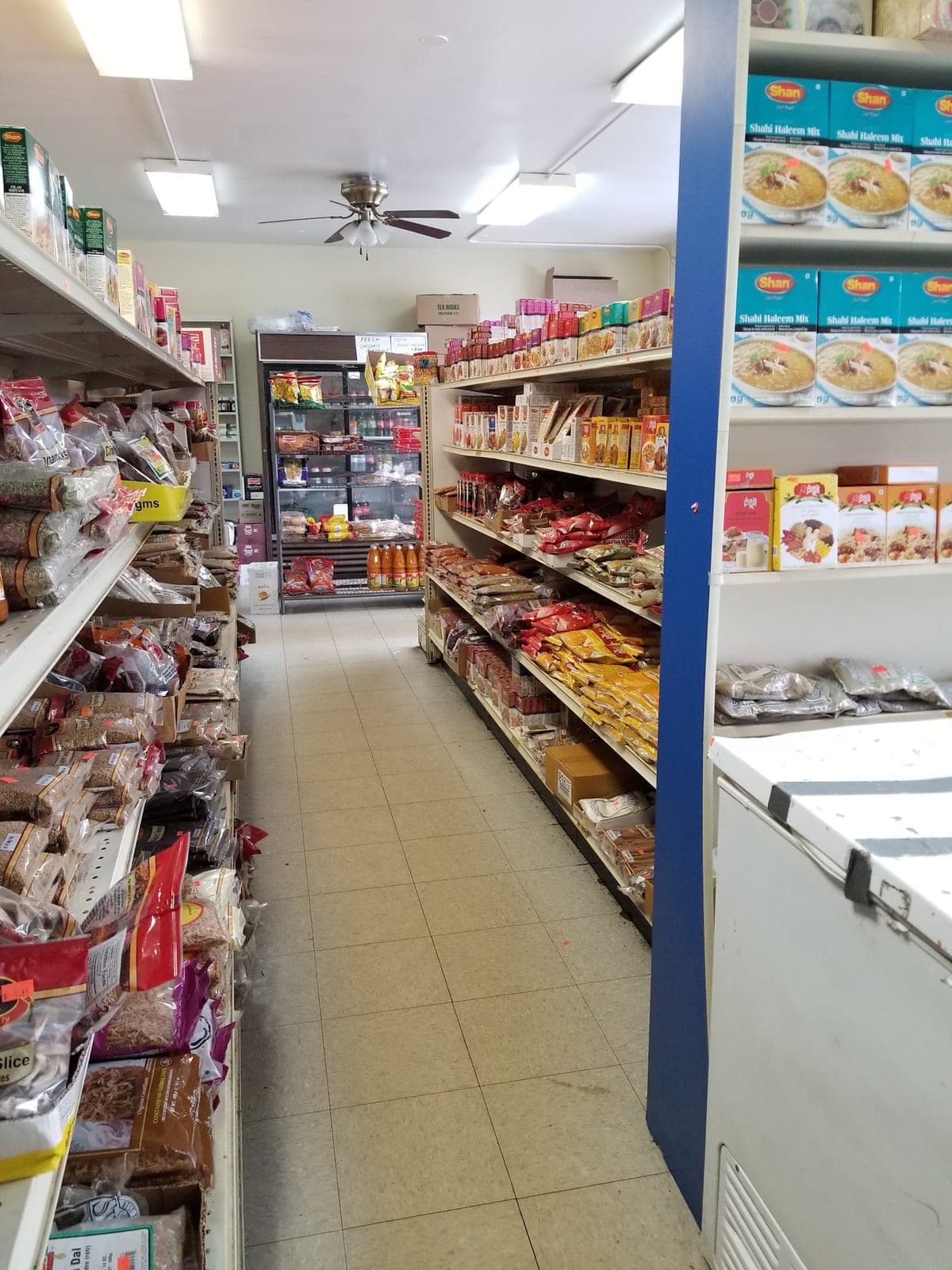 Akbar Grocery — photo 2
