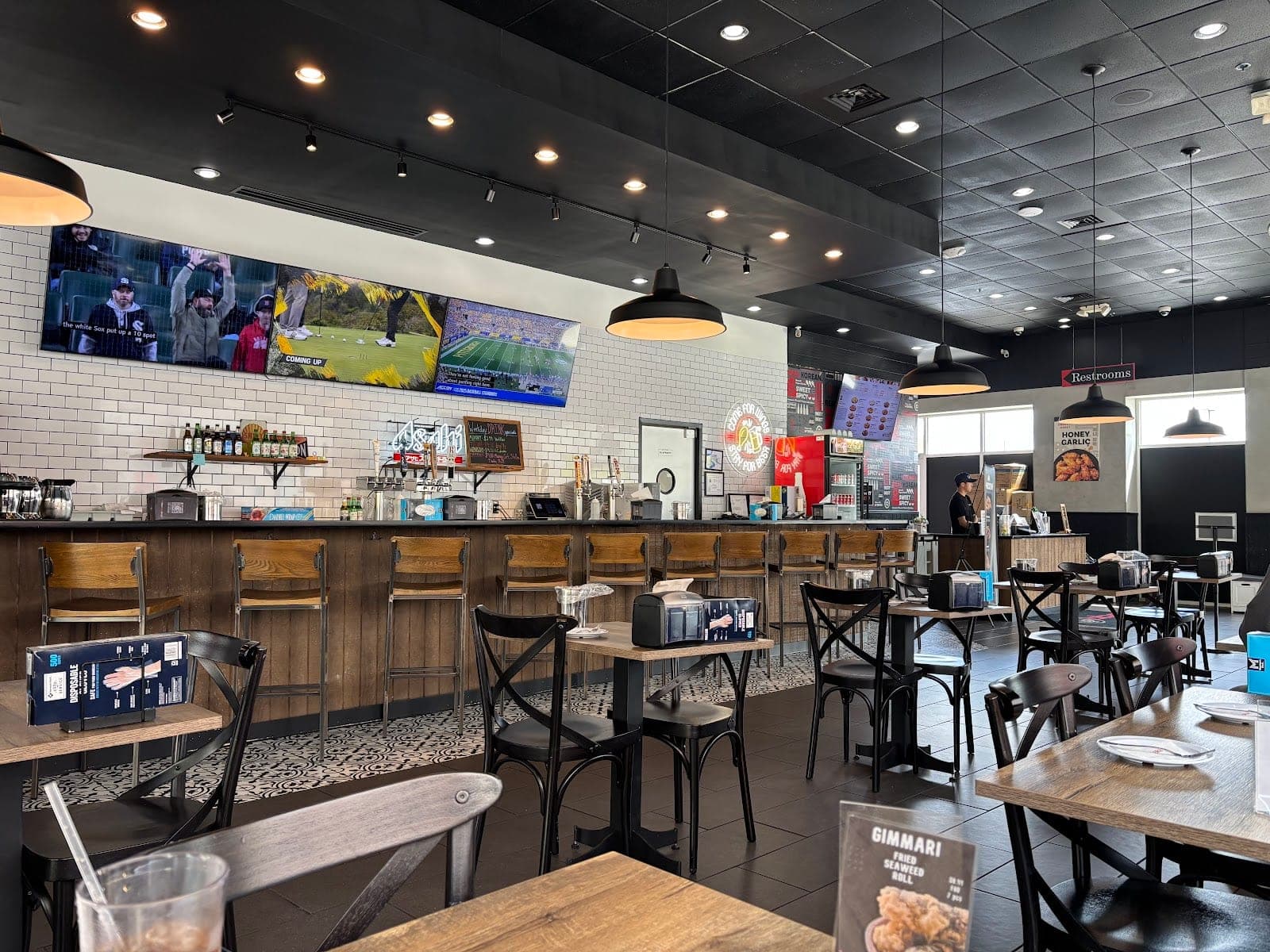 bb.q Chicken Cary — photo 1