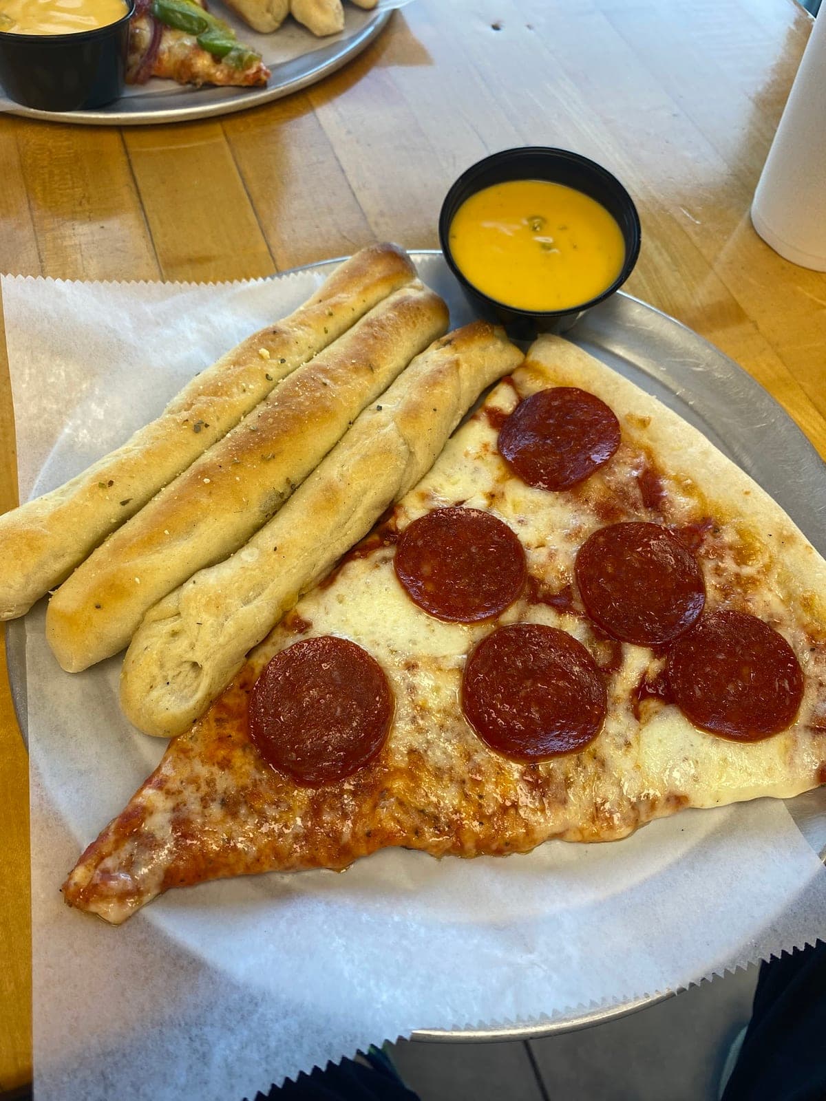 Mia Pizzeria — photo 3