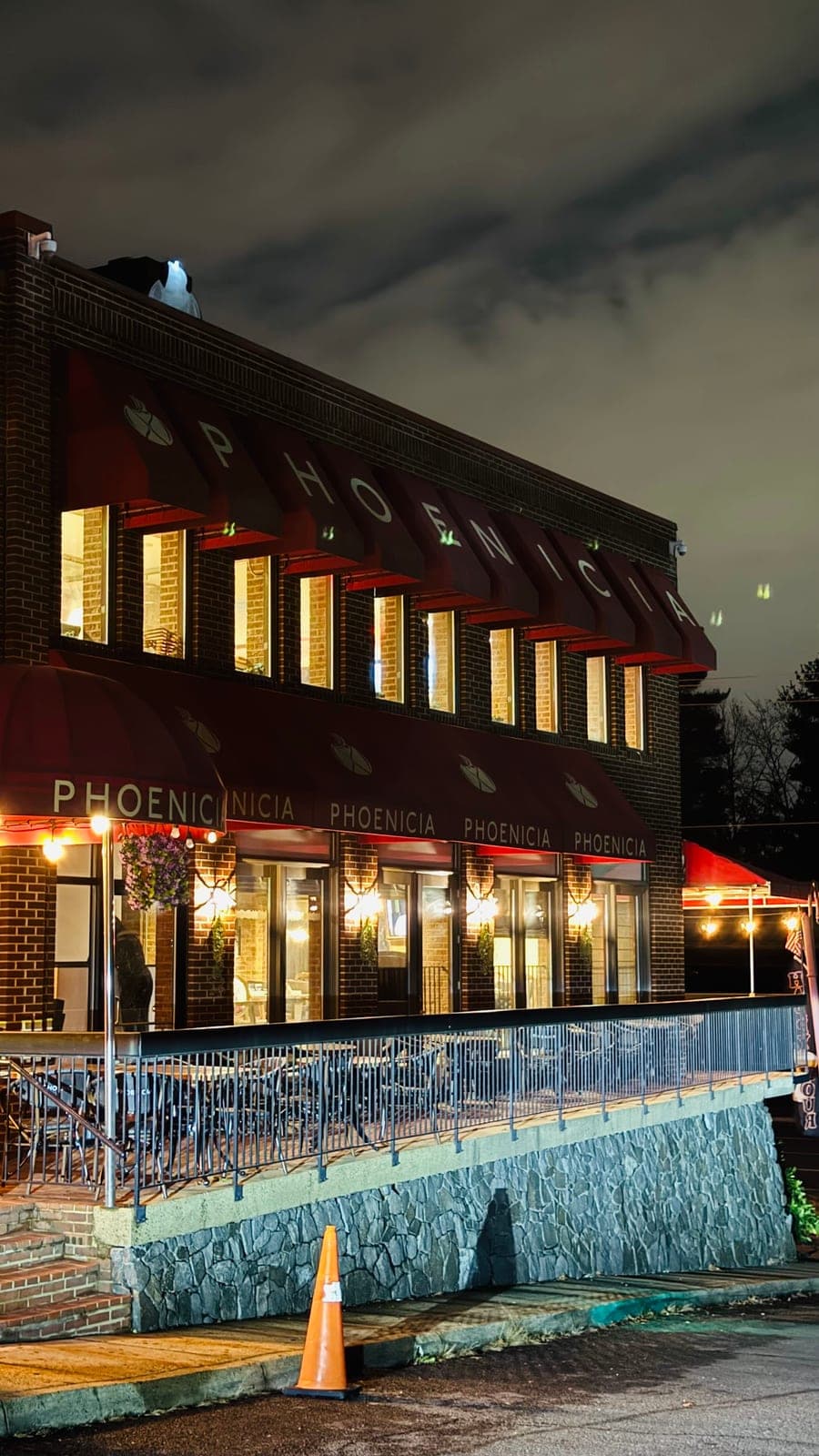 Phoenicia Resto & Lounge — photo 4