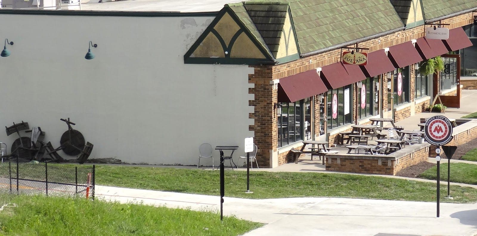 Sultana Cafe & Hookah Bar — photo 1