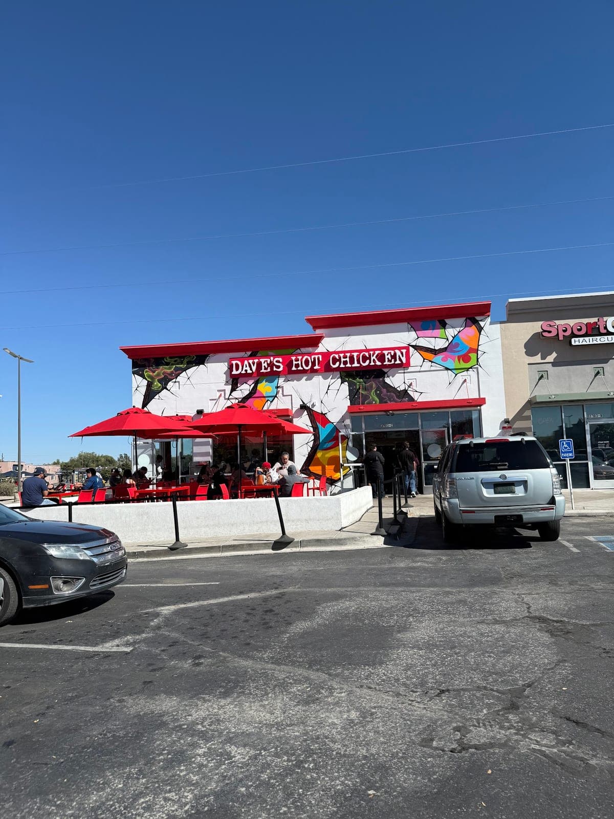 Dave's Hot Chicken — photo 1