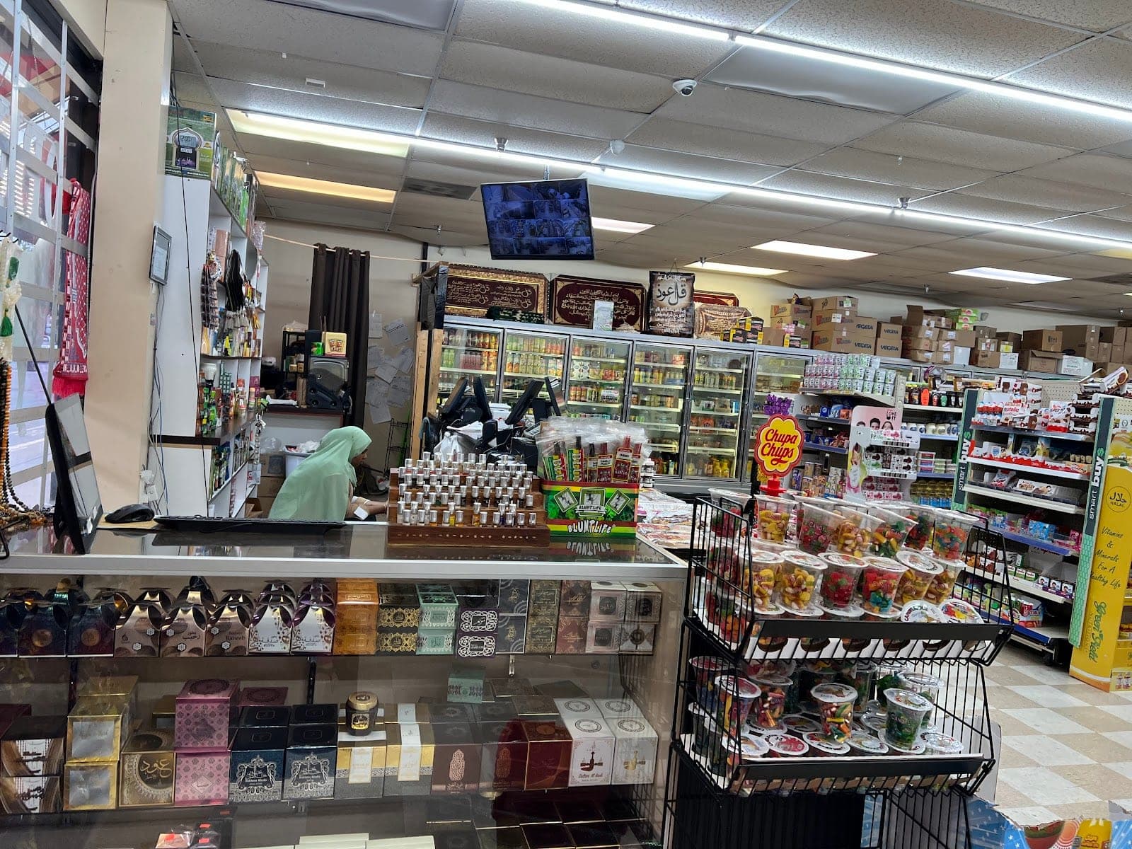 Sahara Halal Market & Deli Food — photo 5
