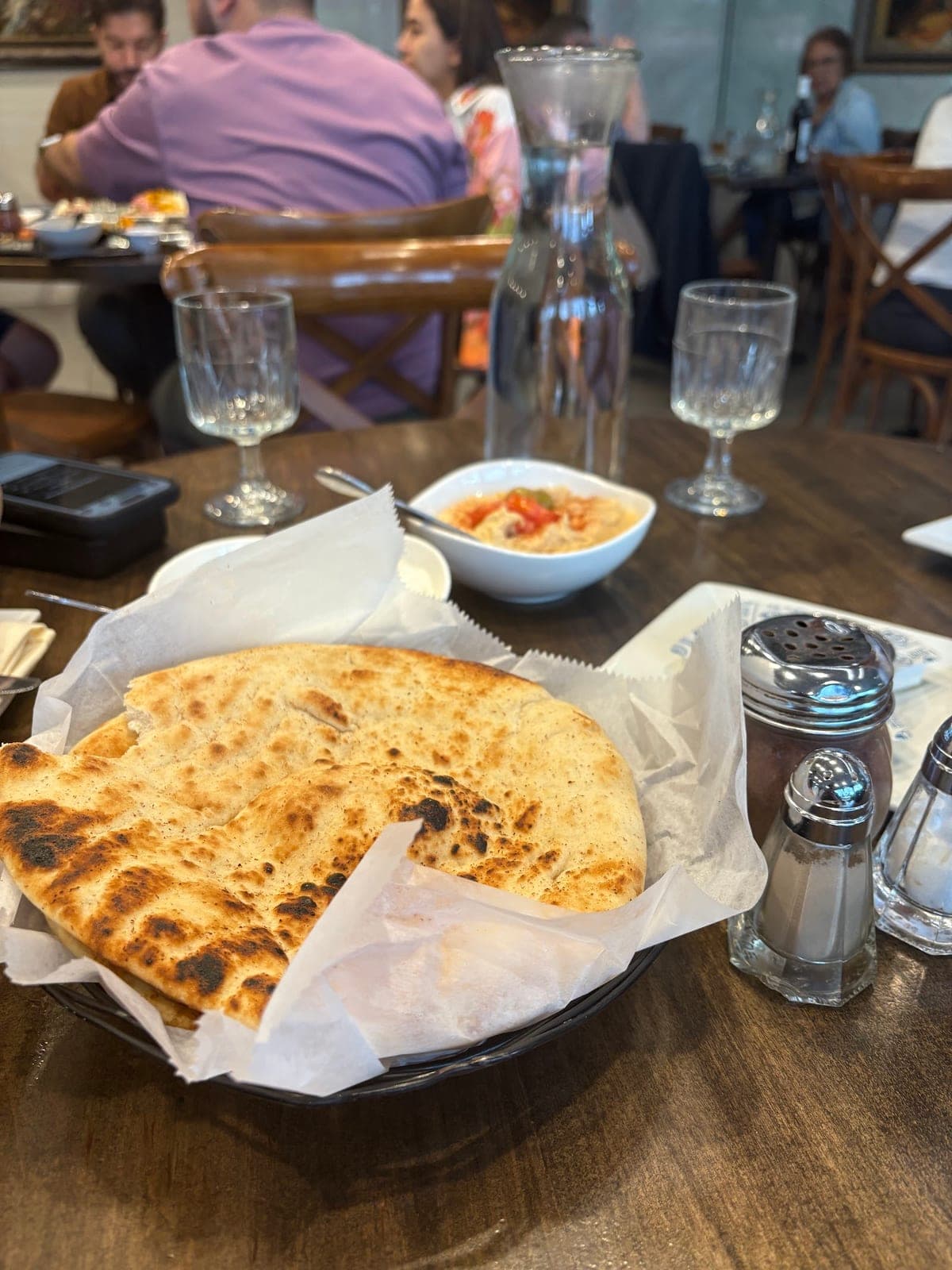 Amoo's Restaurant — photo 4