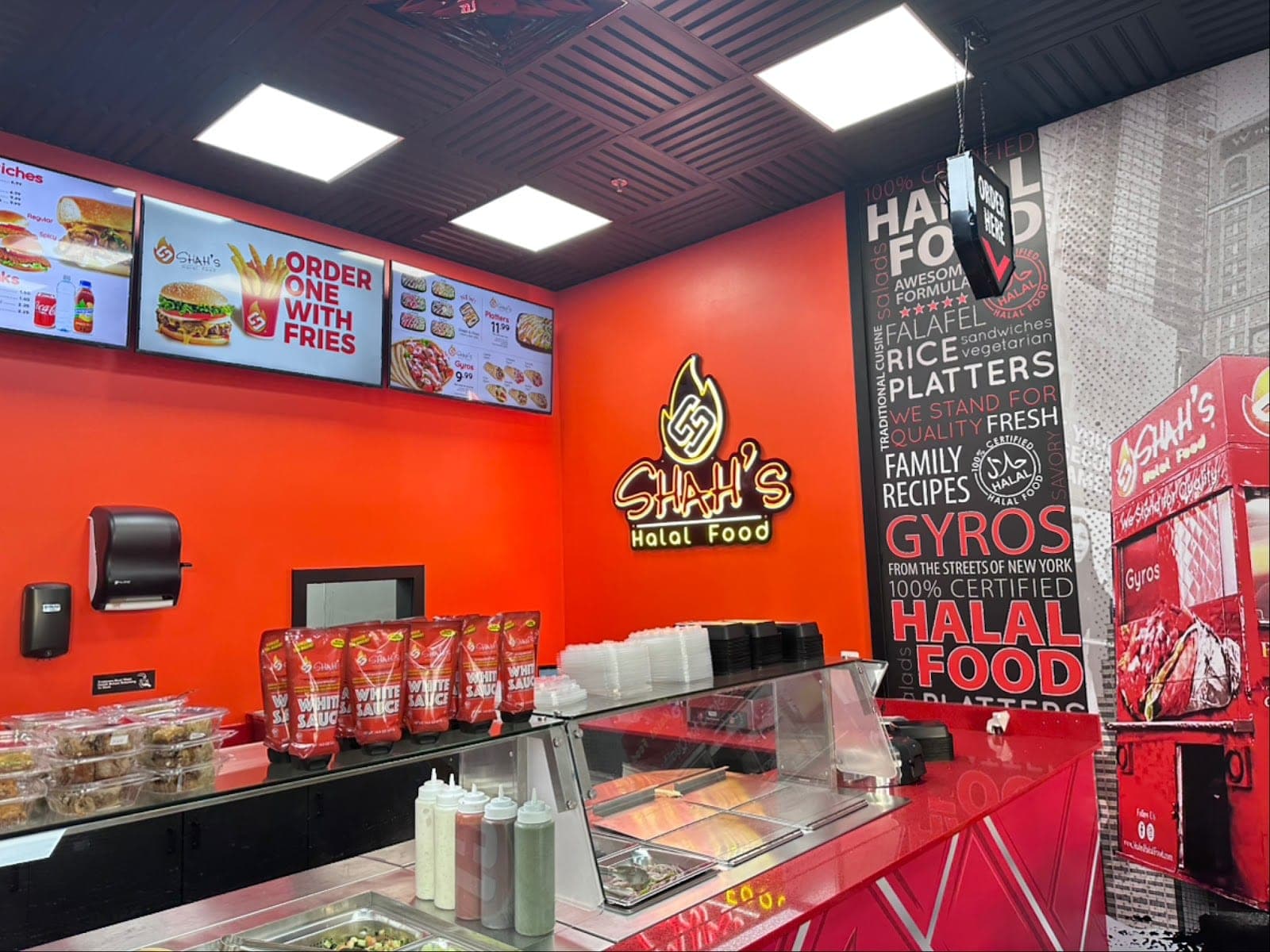 Shah's Halal Food — photo 1