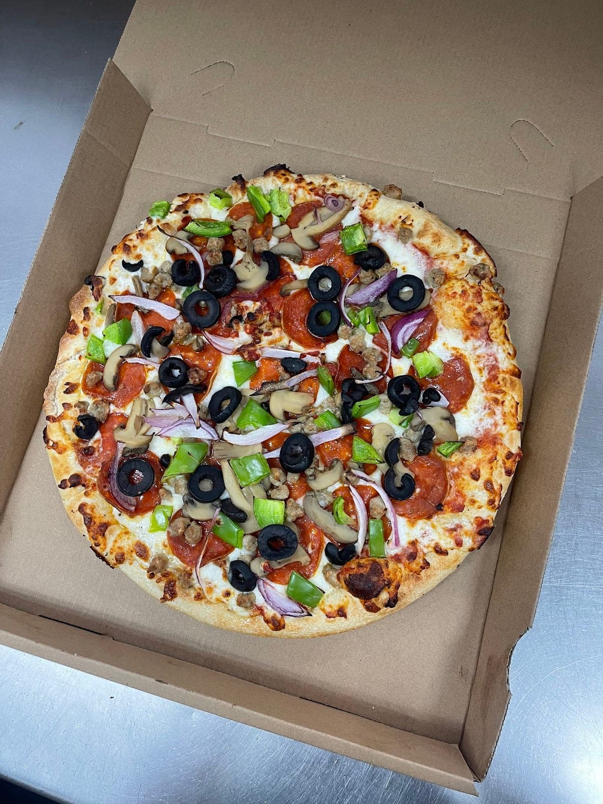 Doughluxe pizza — photo 5