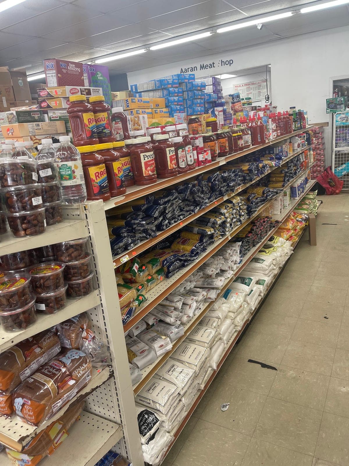 Aaran Halal Market Grill & Coffee — photo 2