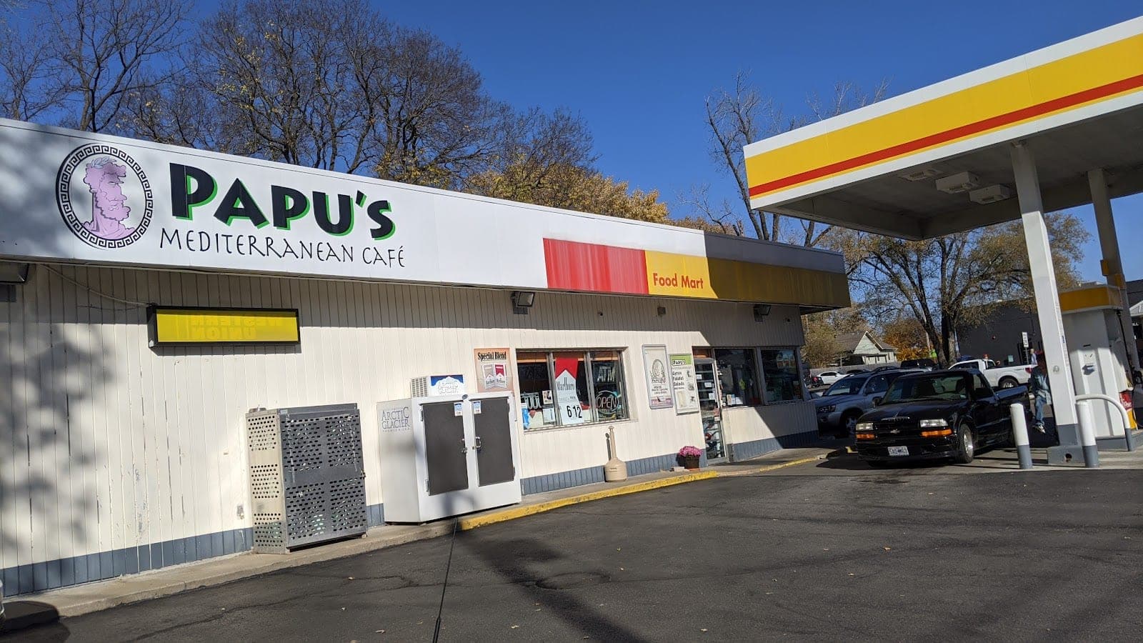 Papu’s Cafe — photo 1