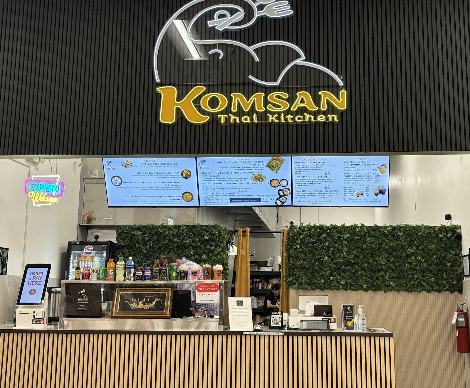 Komsan Thai Kitchen — photo 1