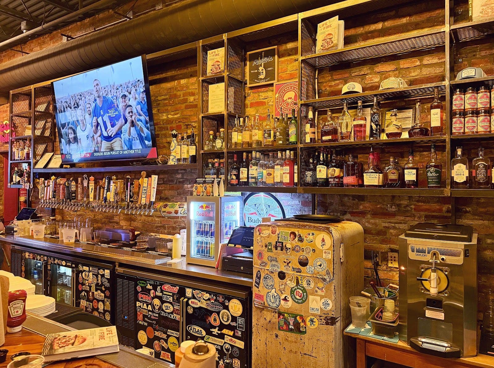 Martin's Bar-B-Que Joint — photo 4