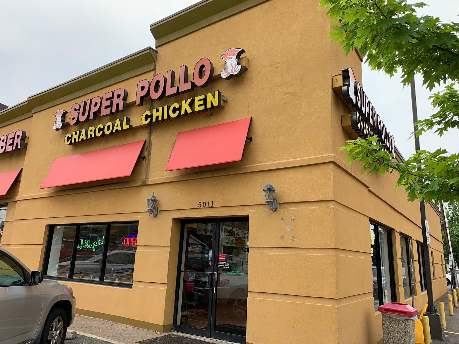 Super Pollo Charcoal Chicken — photo 1