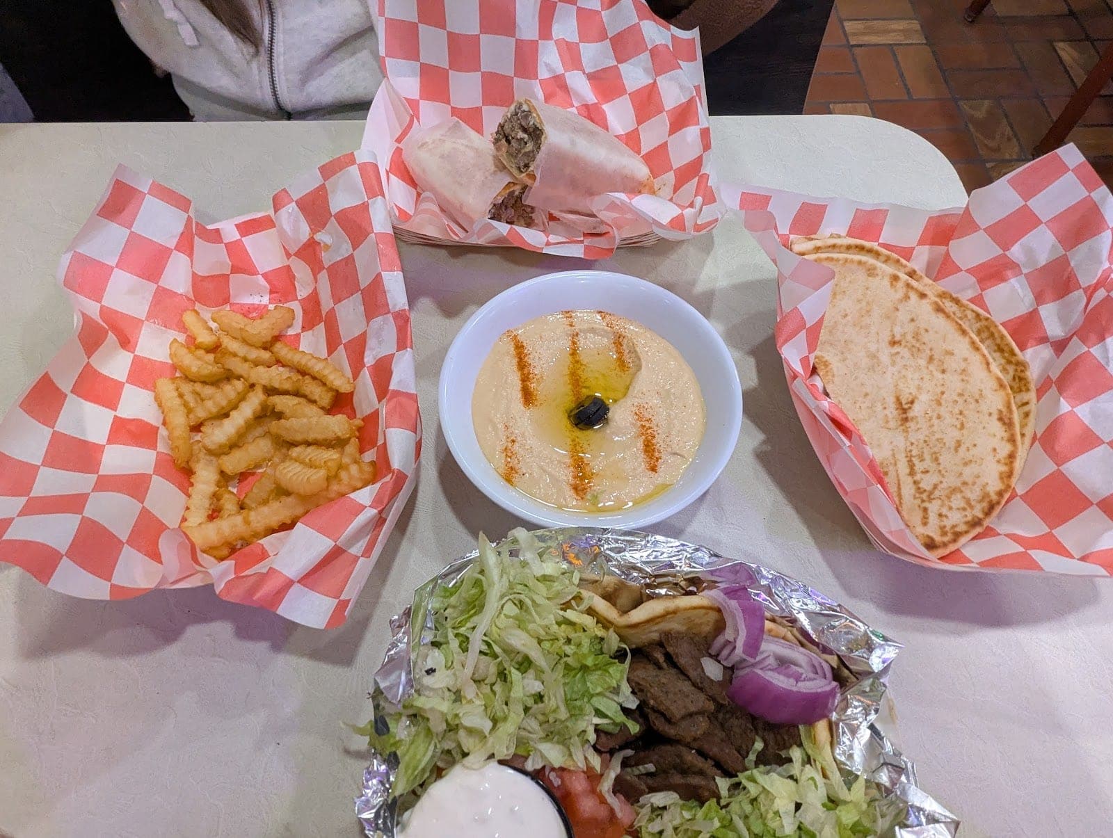 Mid East Cafe Restaurant — photo 2