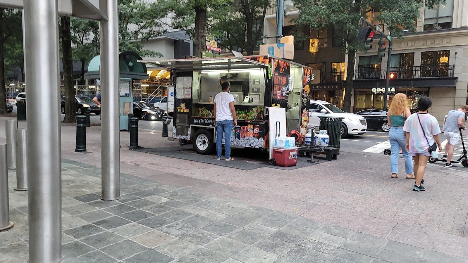 Halal Gyro Man — photo 5