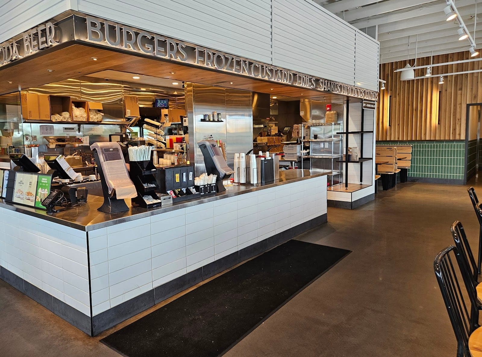 Shake Shack Chesterfield — photo 4