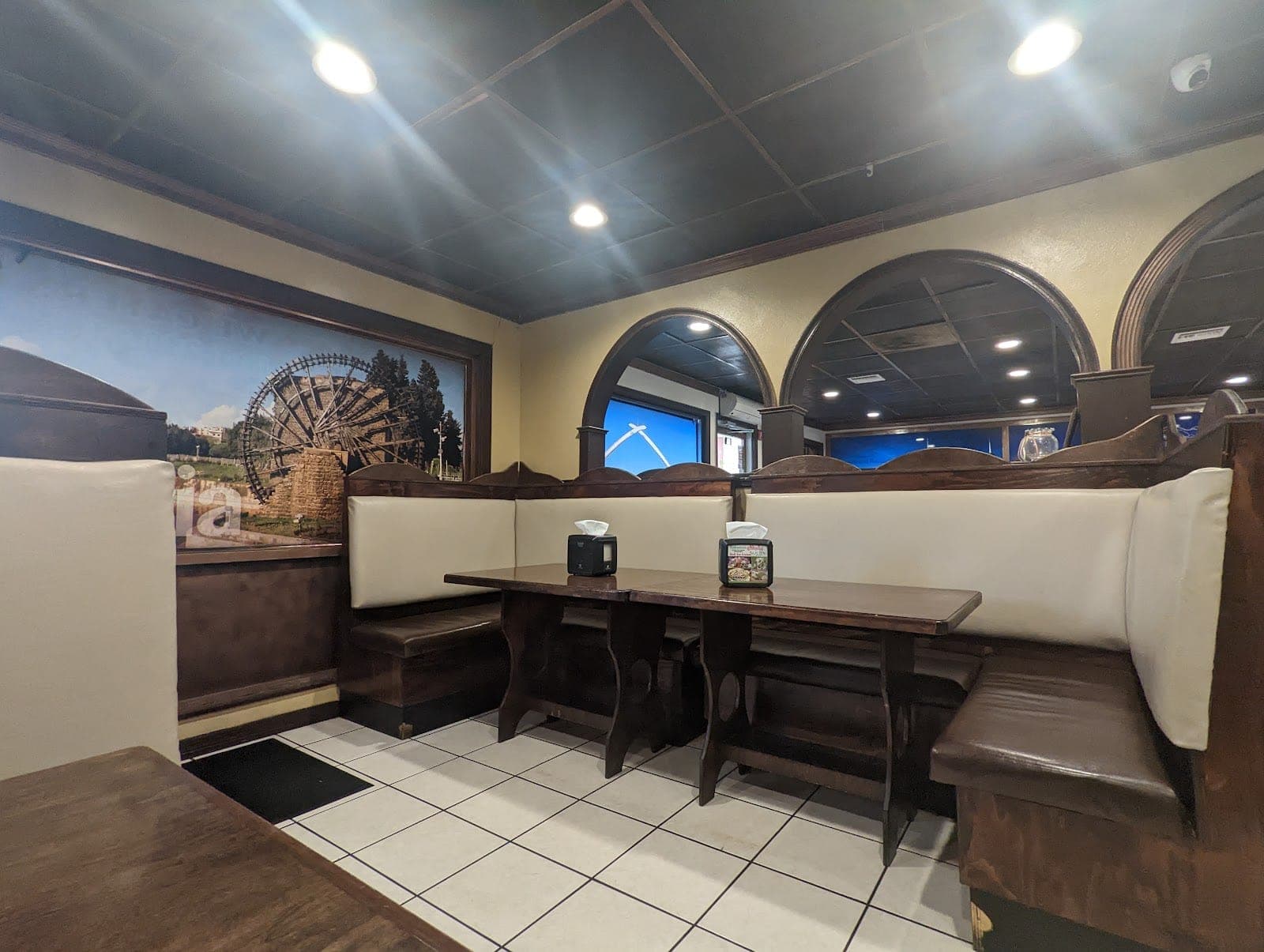Green Land Restaurant — photo 2