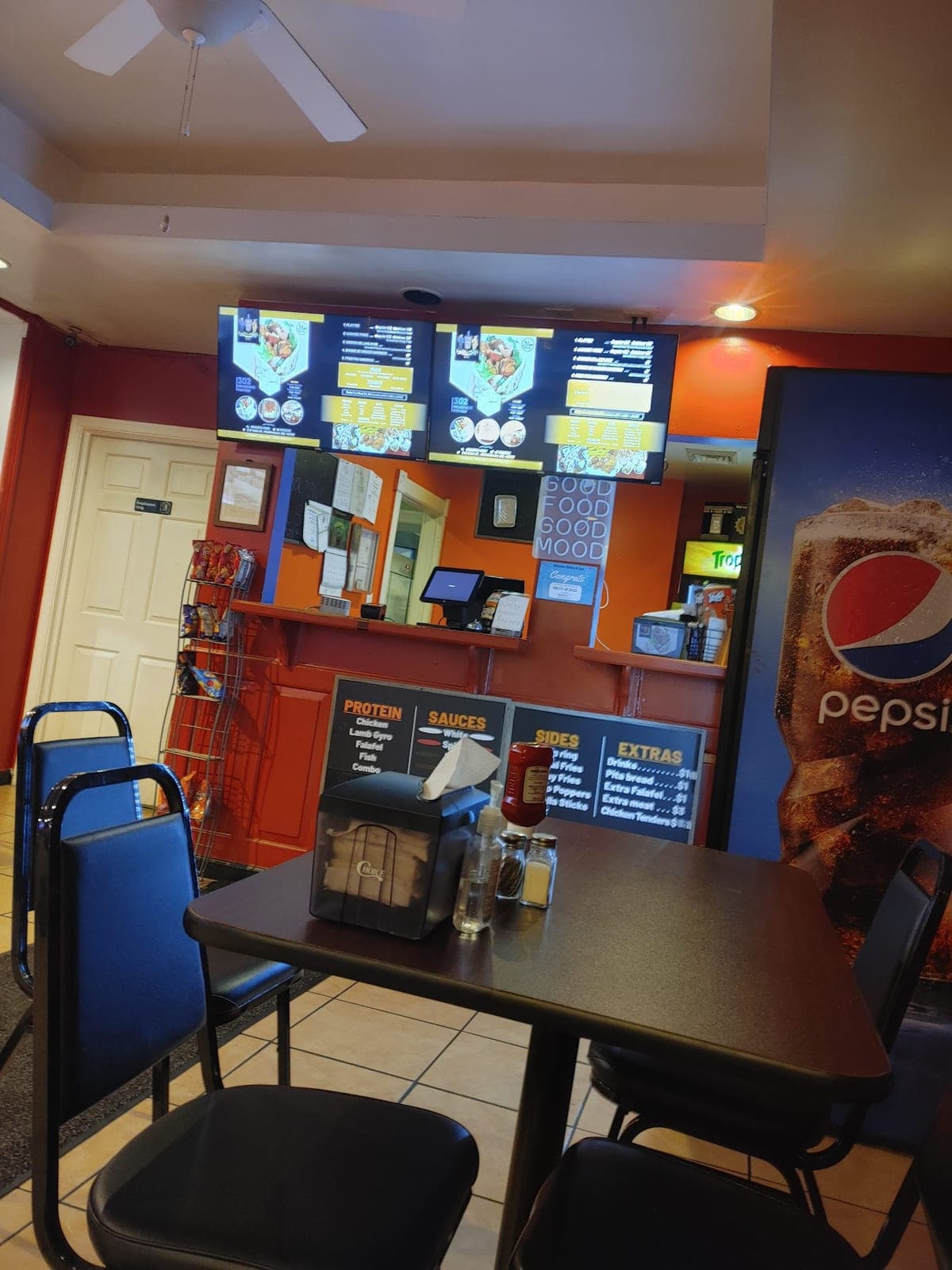 Delaware Chicken & Gyro — photo 4