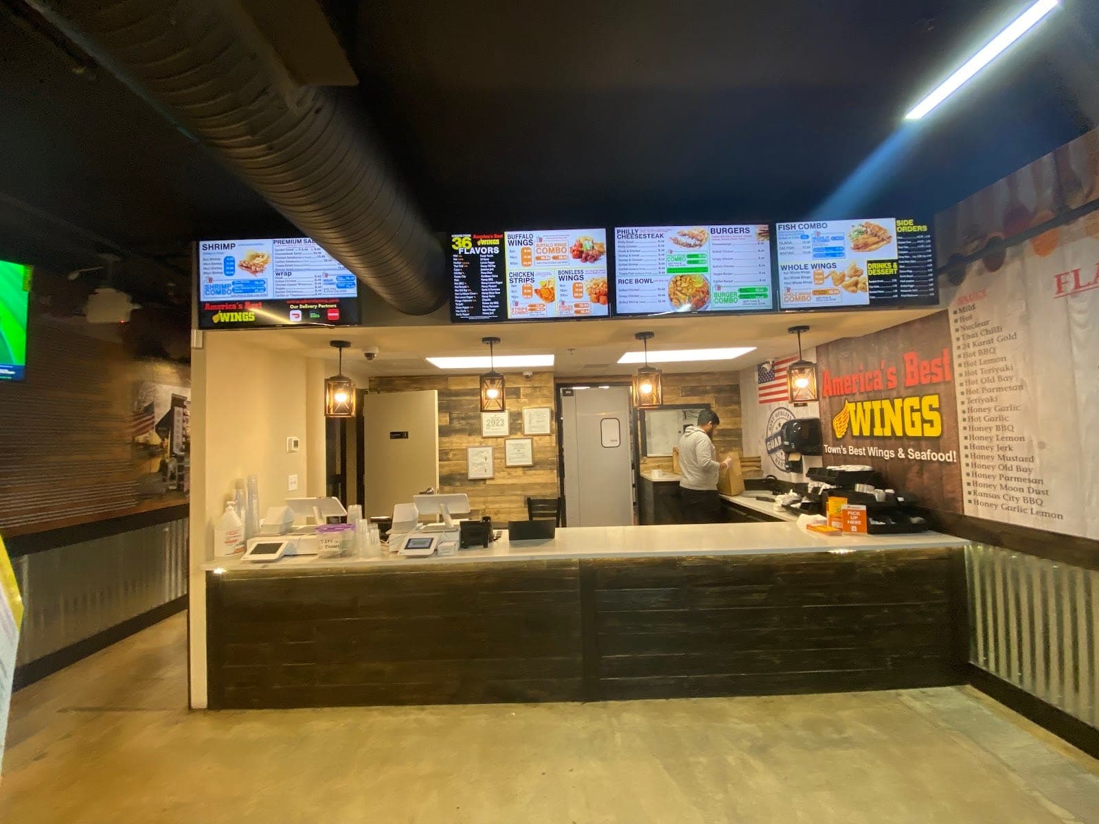 America’s Best Wings — photo 1