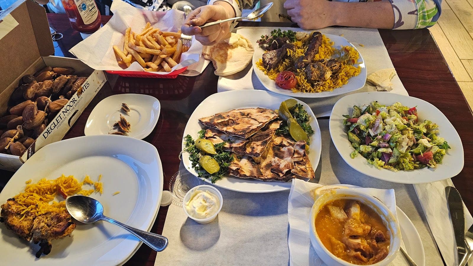 Sallora & Sam Bakery - Grill — photo 2