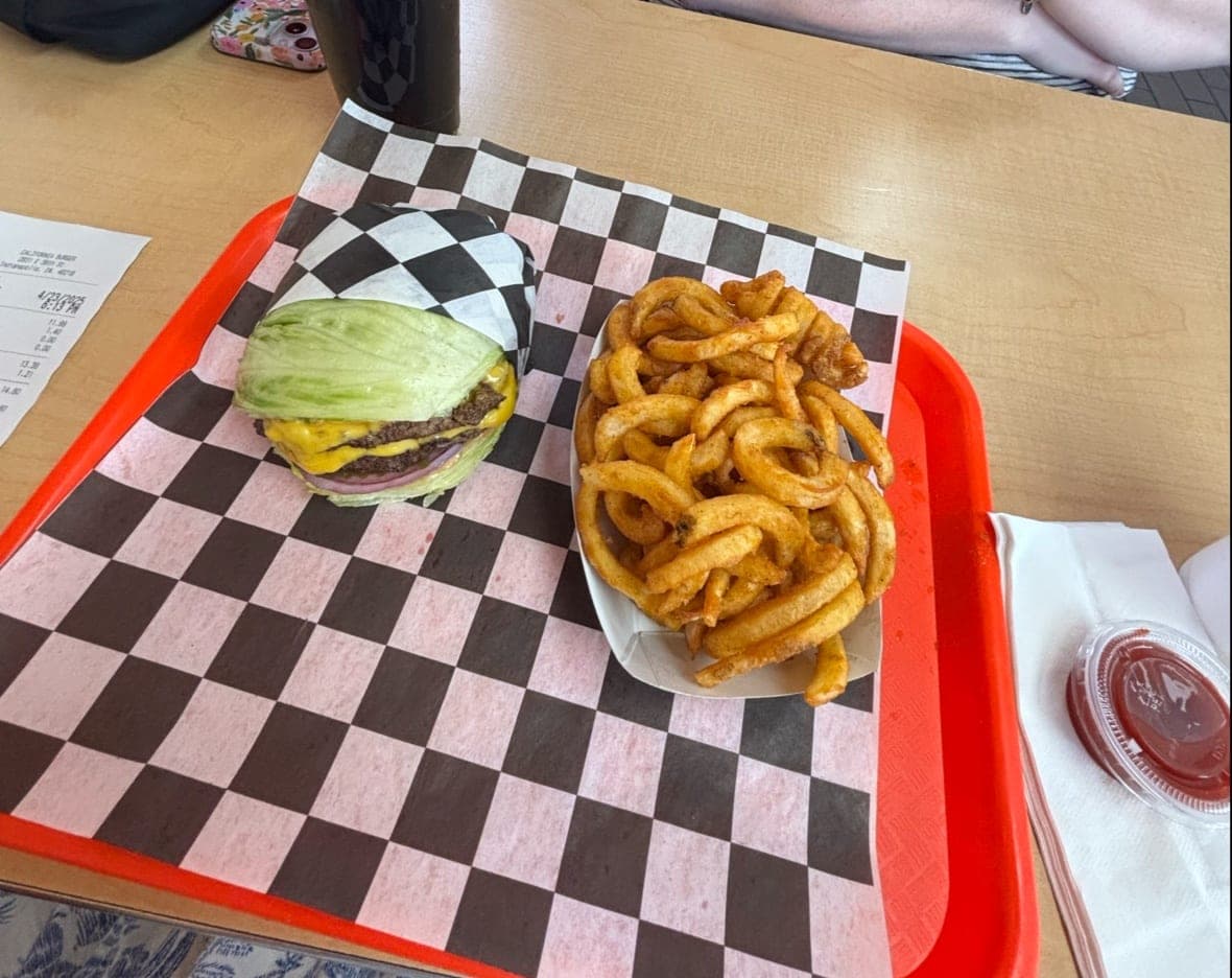 California Burger — photo 3
