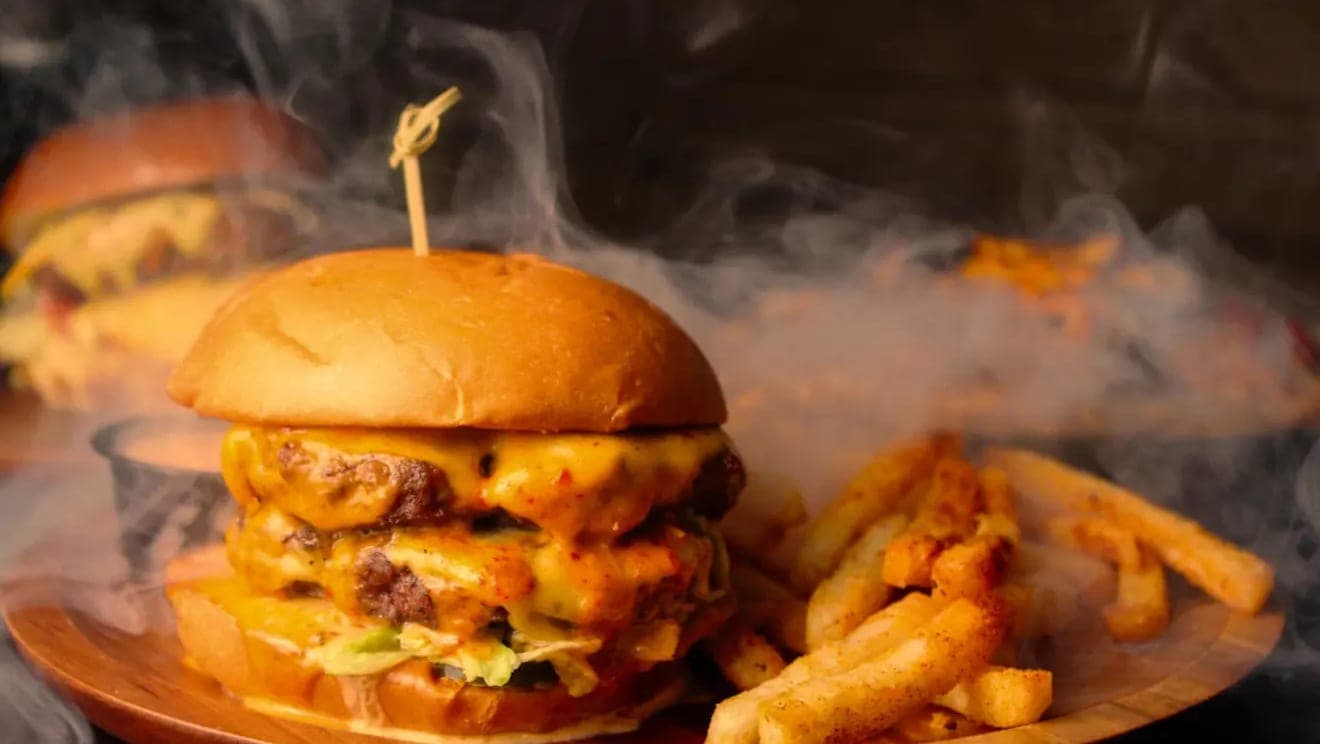 Burger Vault — photo 4