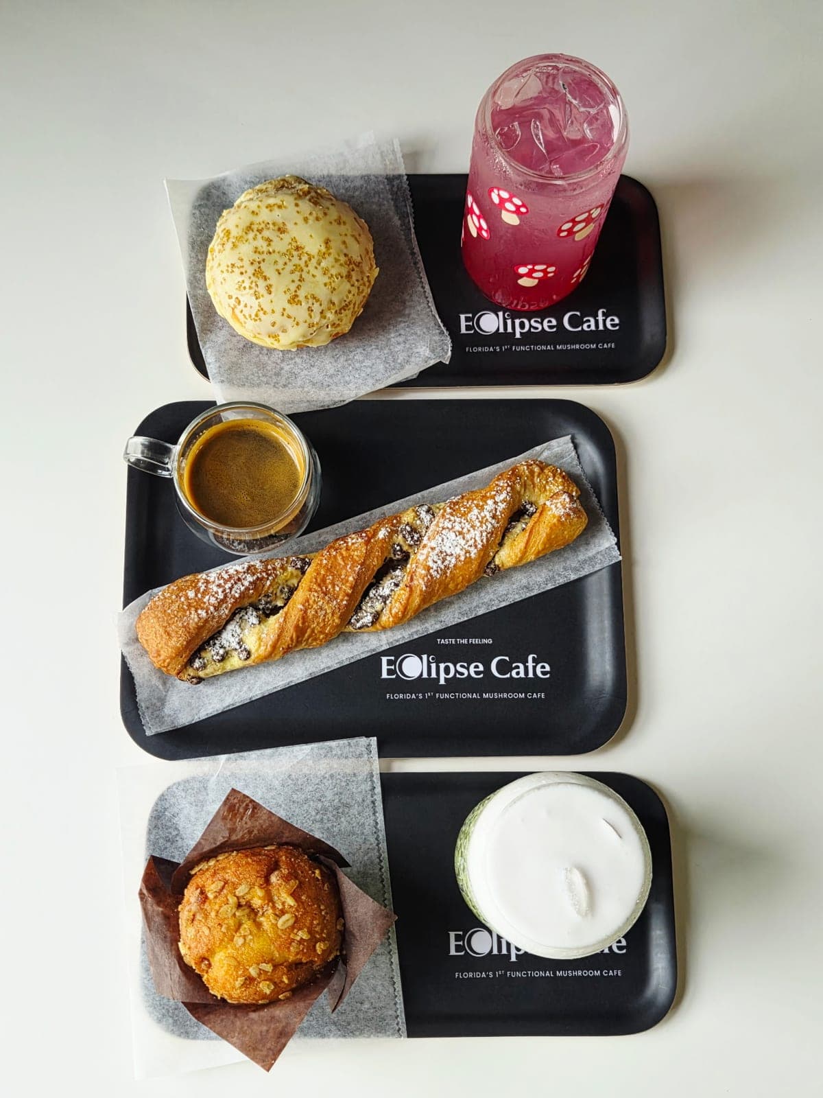 Eclipse Cafe — photo 3