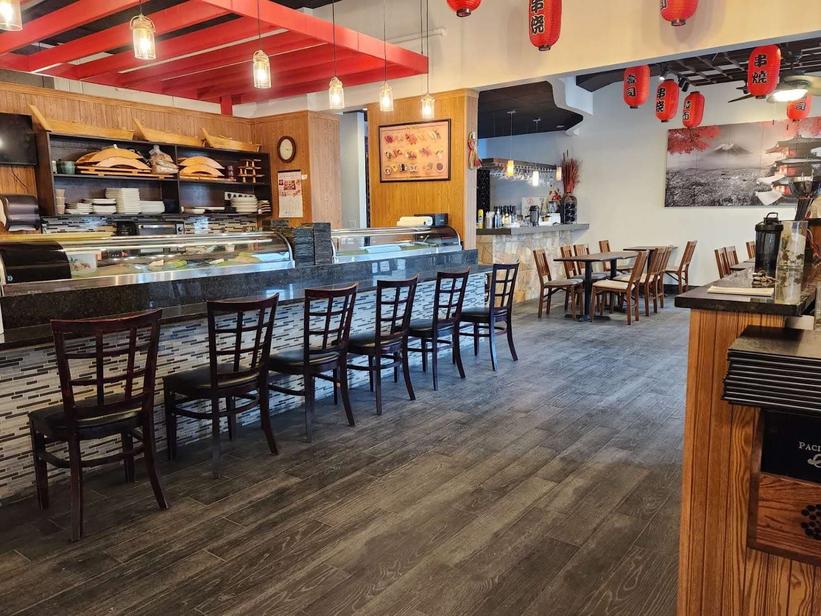 Pacific East Japanese Restaurant — photo 1