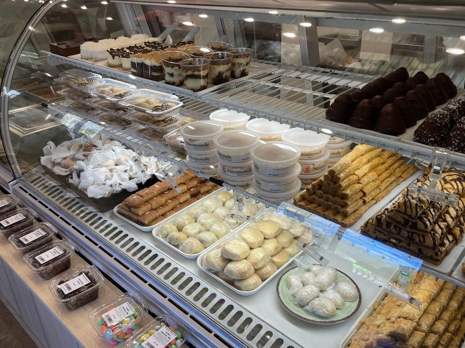 Neomonde Mediterranean Raleigh — photo 3