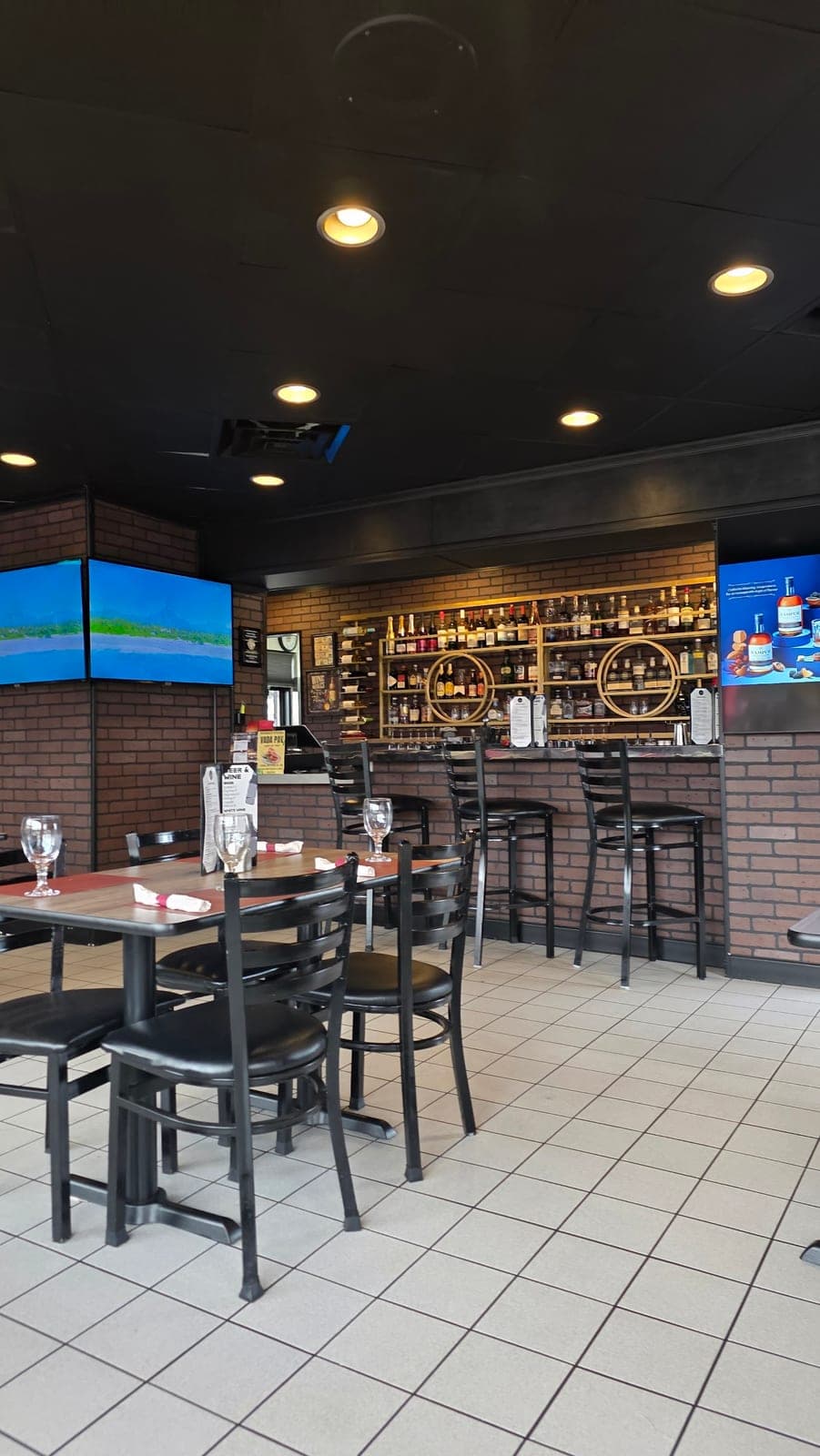 Indian Village Restaurant and Bar — photo 1
