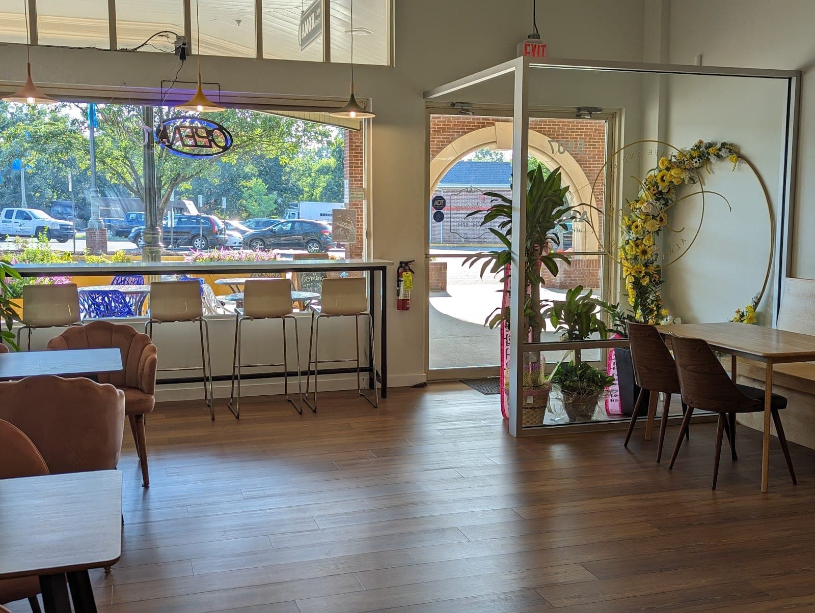 GAVI Bakery & Cafe — photo 1