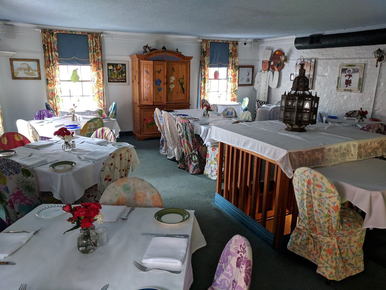 Omar's Carriage House — photo 2
