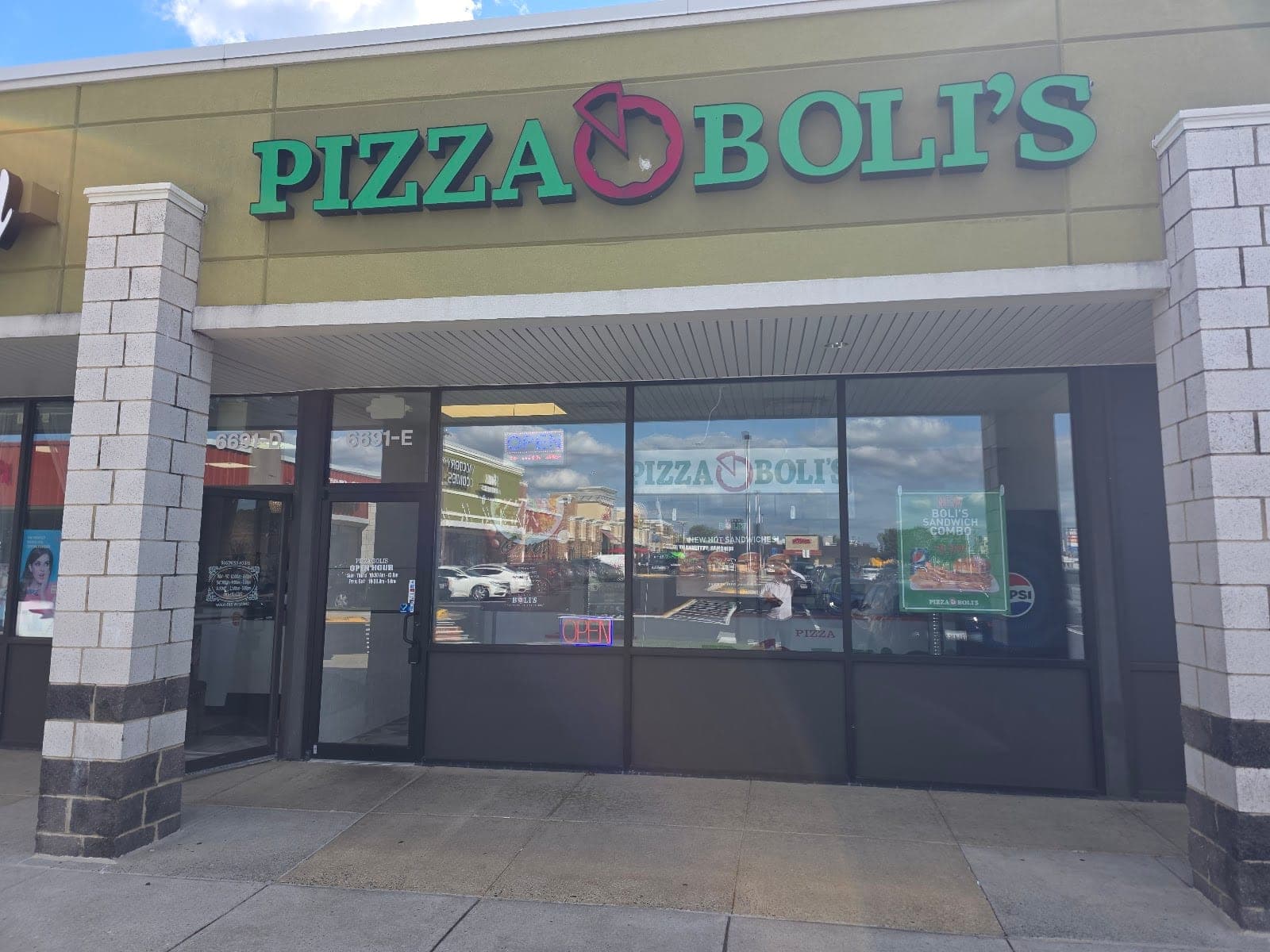 Pizza Boli's — photo 2