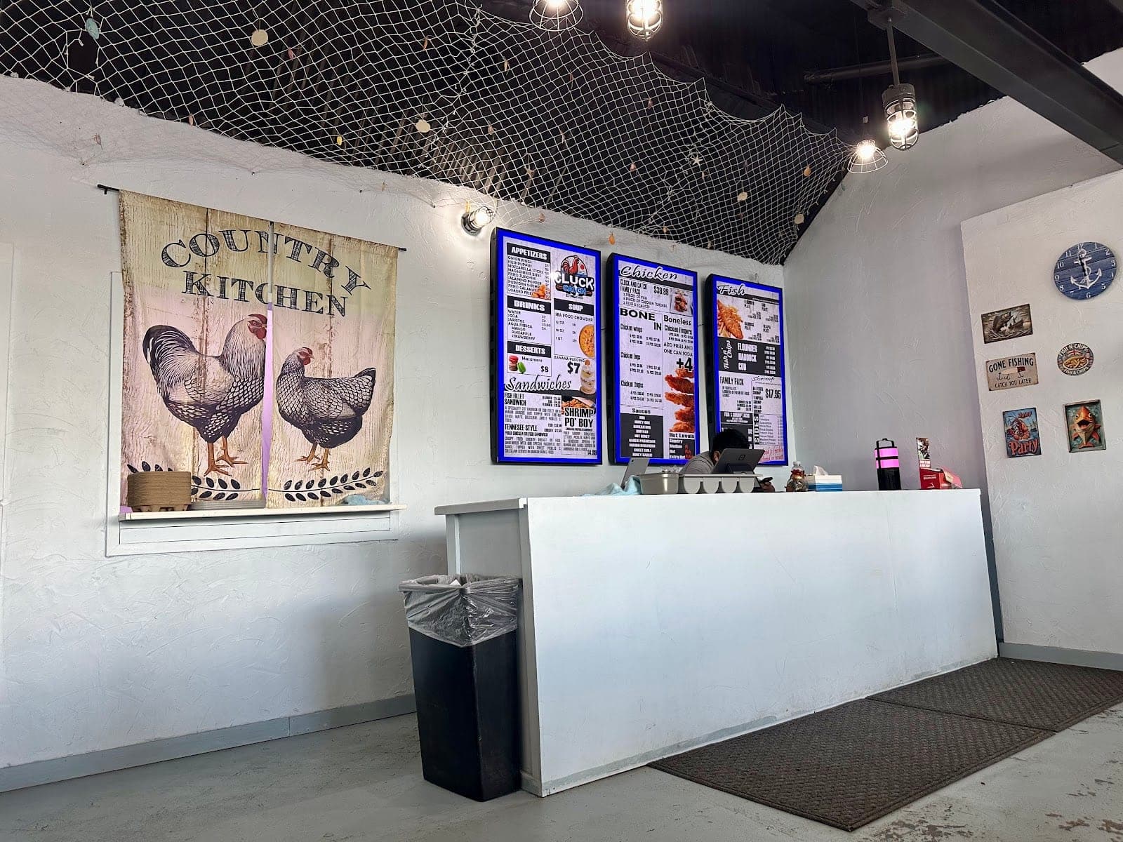 Cluck & Catch — photo 3