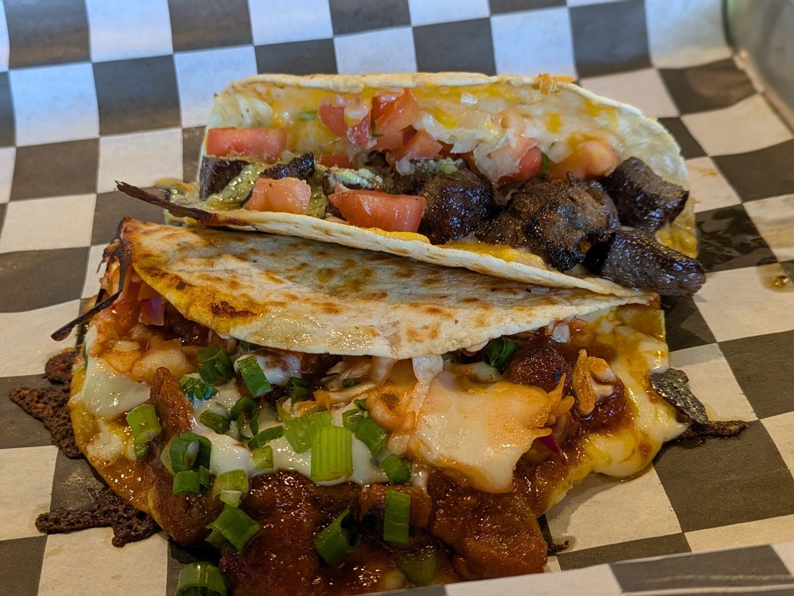 Taco Chinoz & Bar — photo 3