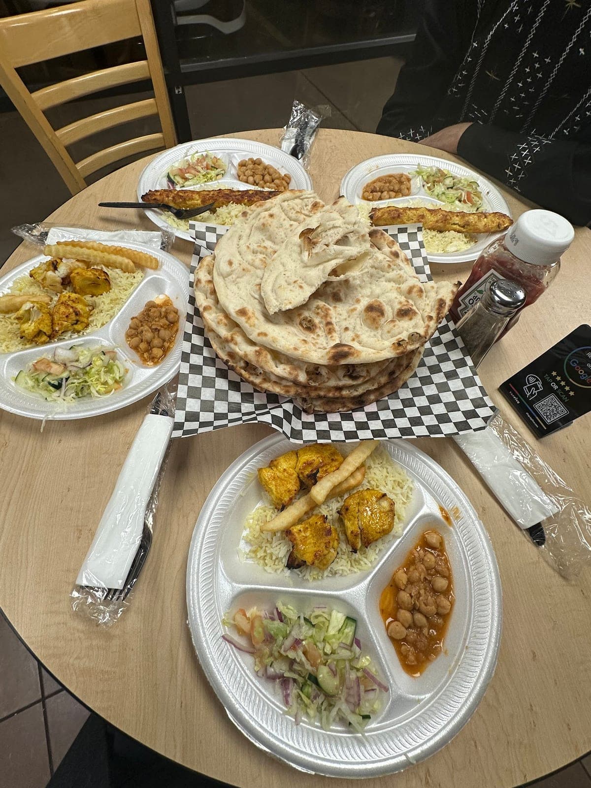 Hujra Kebob & Gyros — photo 2