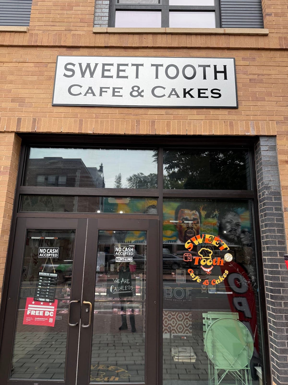 Sweet Tooth Cafe — photo 4