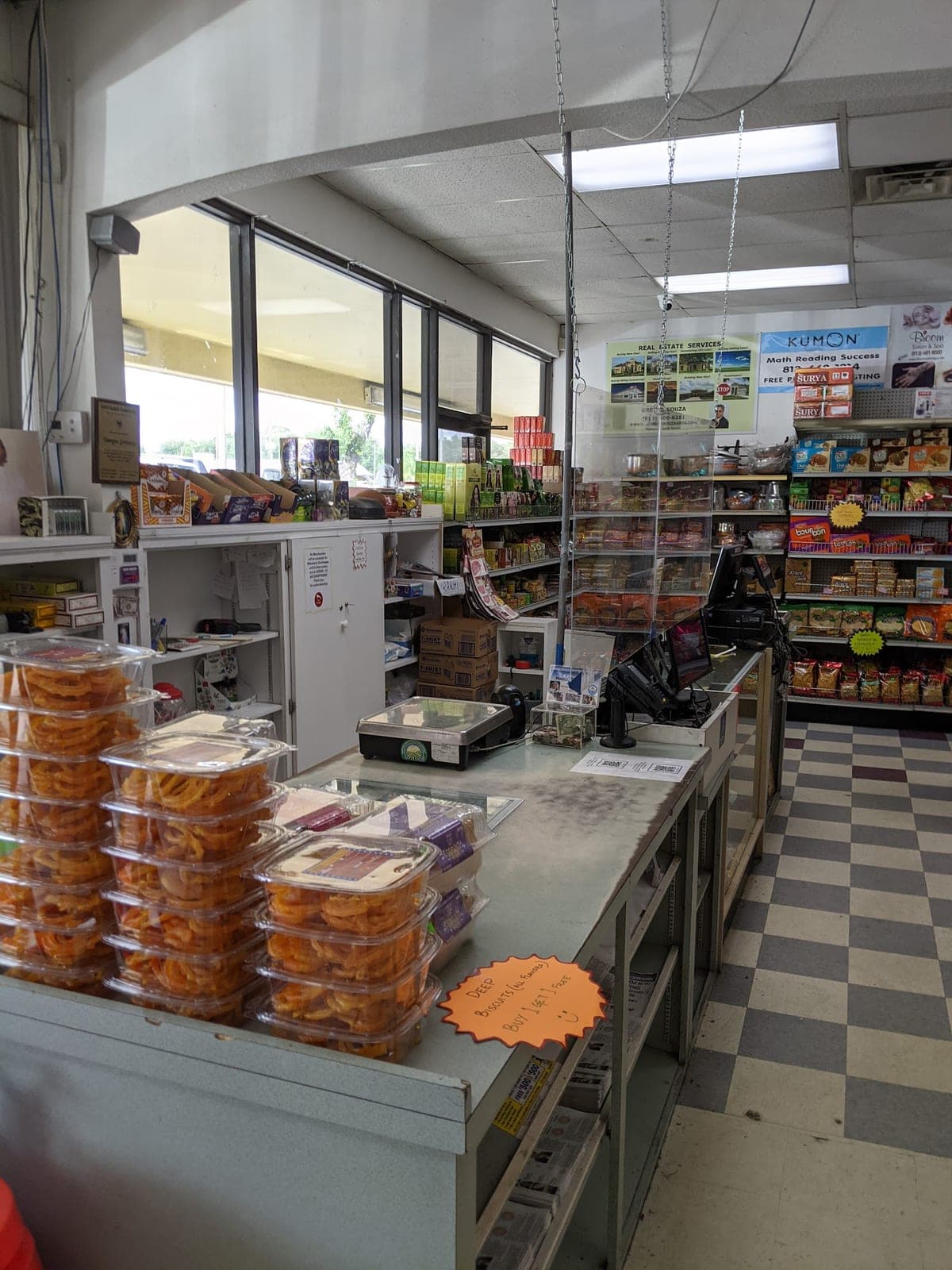 Tampa Grocery — photo 3