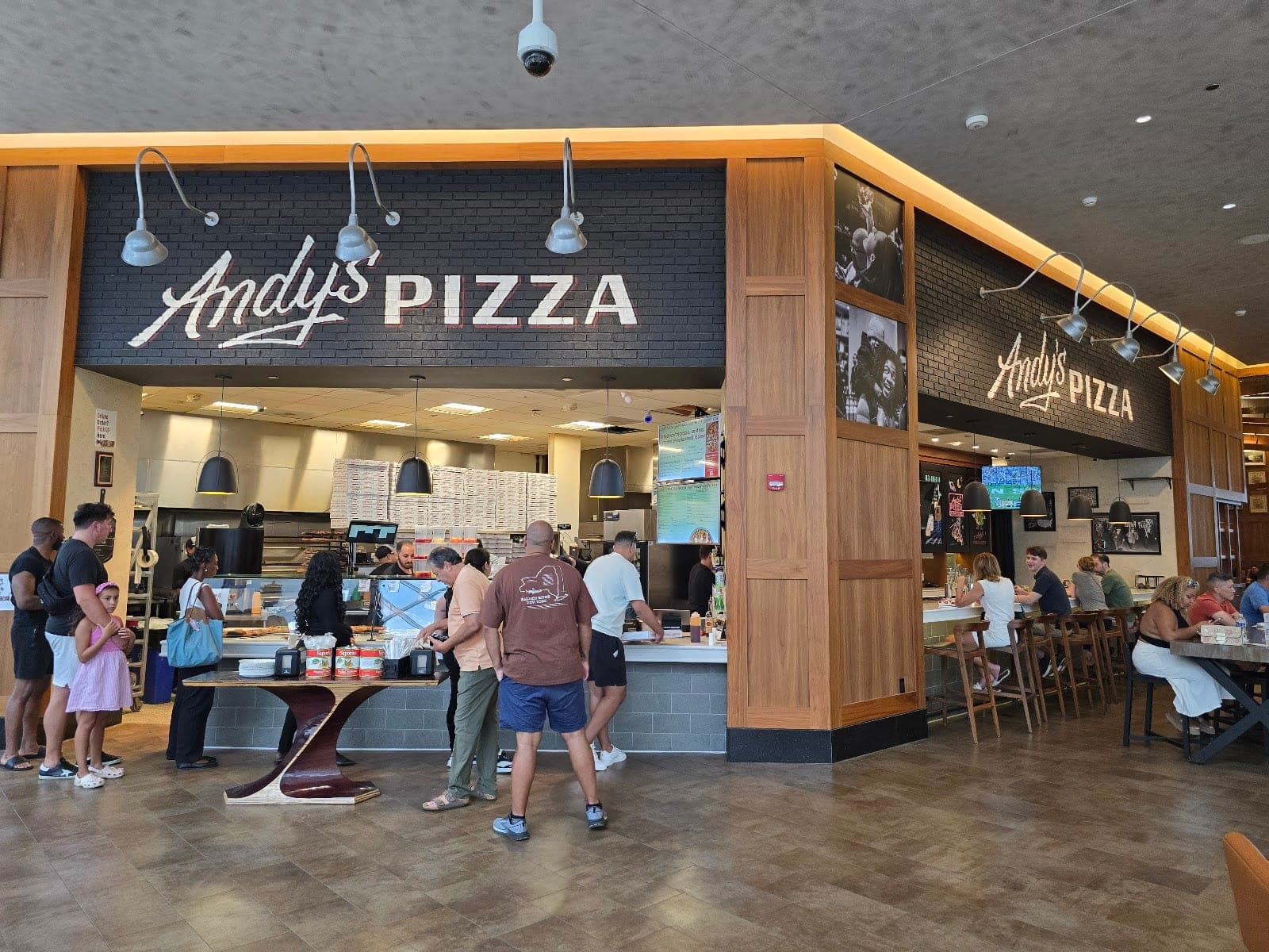 Andy's Pizza Tyson's/McLean — photo 1