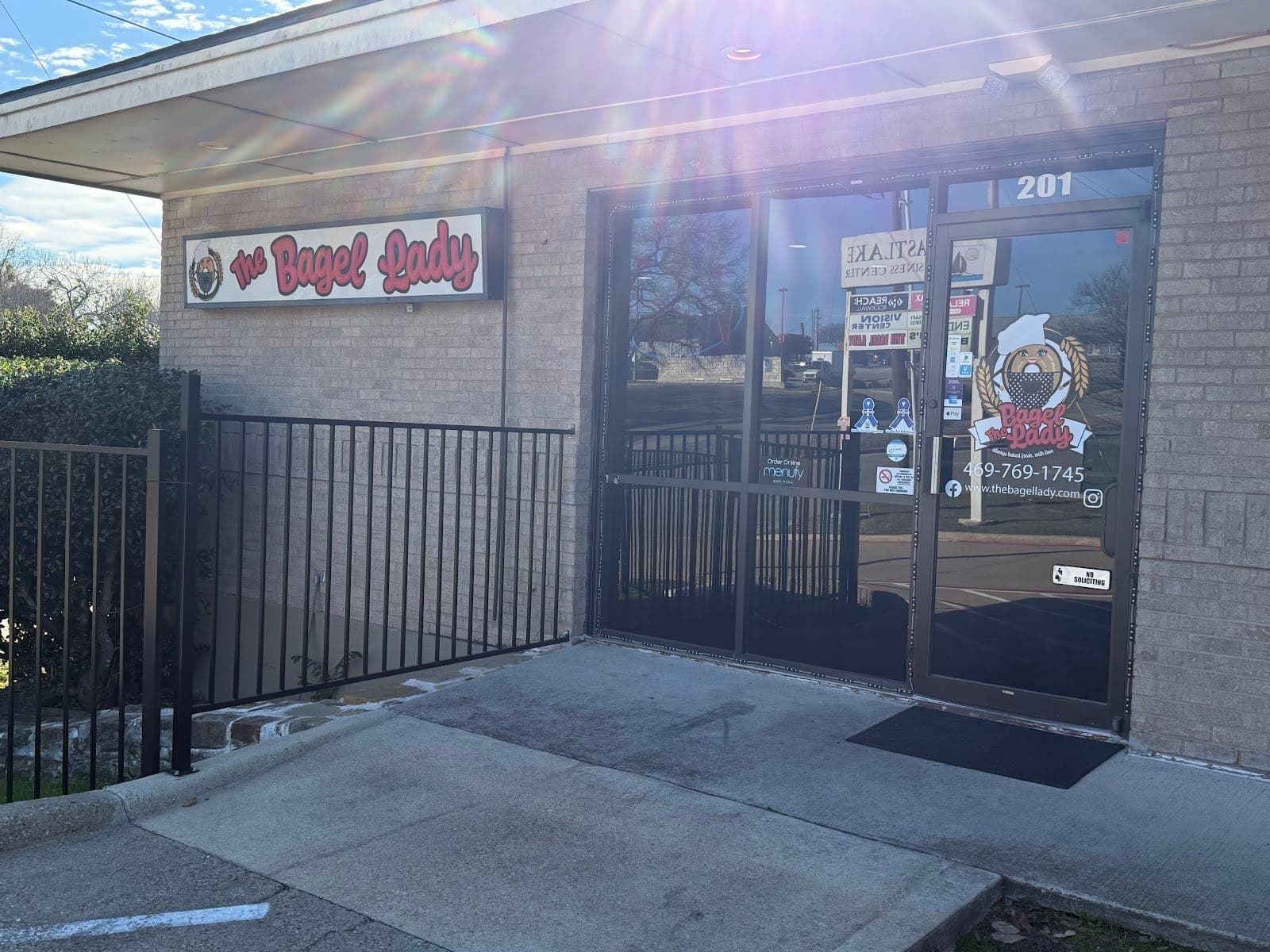 Bagel Lady — photo 2